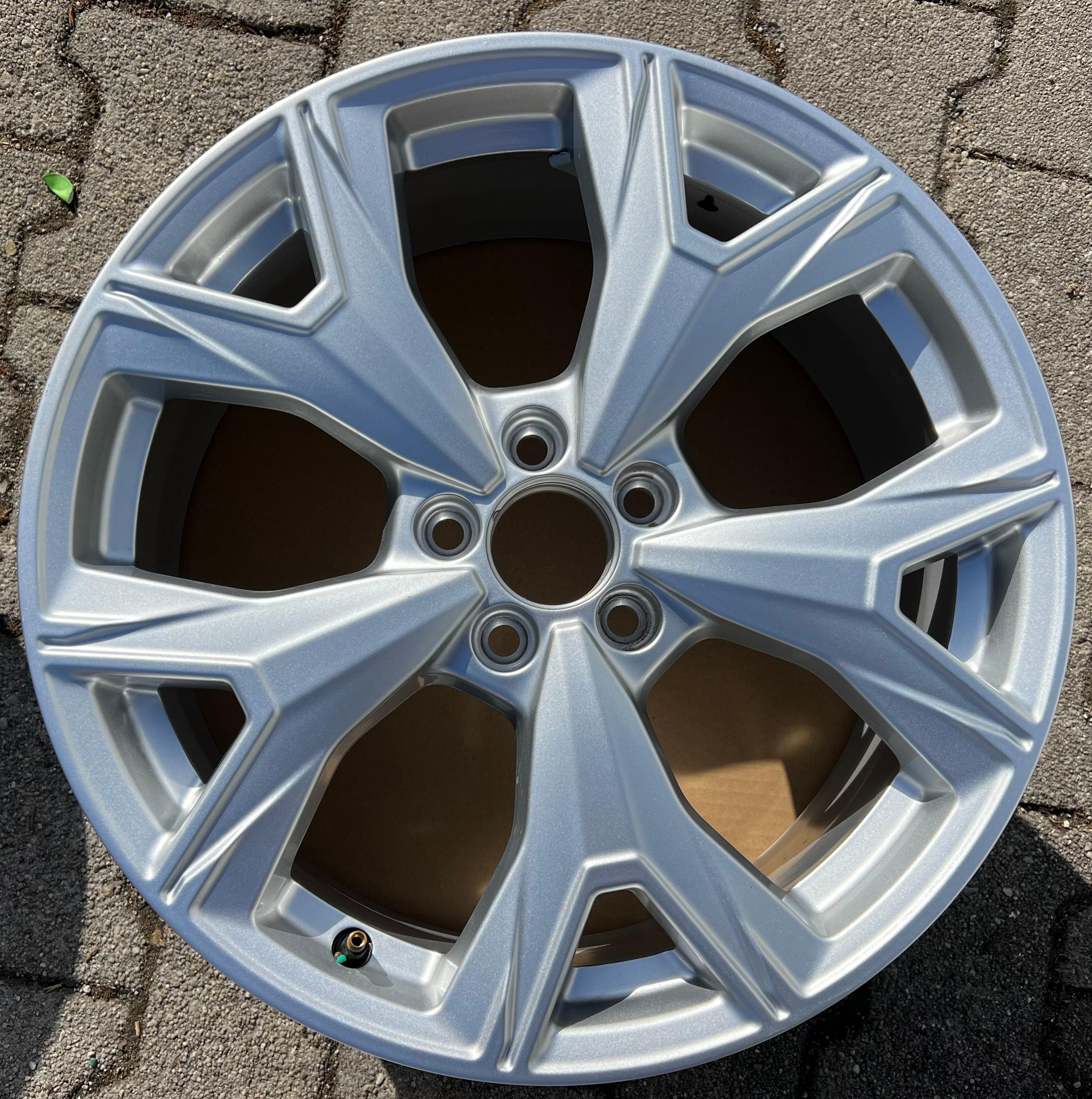 1 X CERCHIO ORIGINALE 17" IN ALLUMINIO AUDI A1 II GB 82A601025S 7x17 ET43 FREEHOUSE