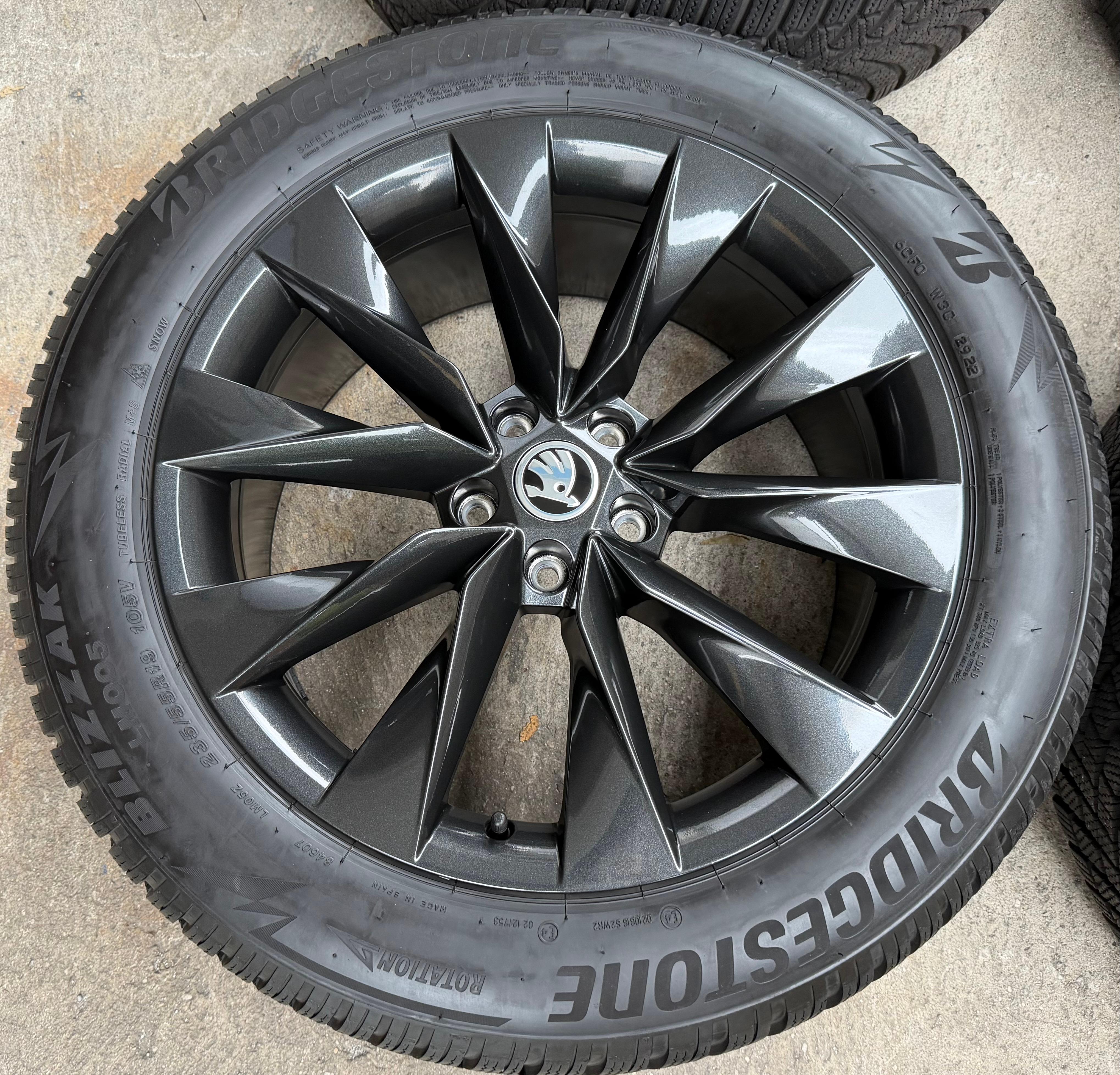 4 ORIGINAL 19" ALU WINTERRÄDER SKODA ENYAQ IV CRYSTAL 5LA601025AP 235/55R19 105V
