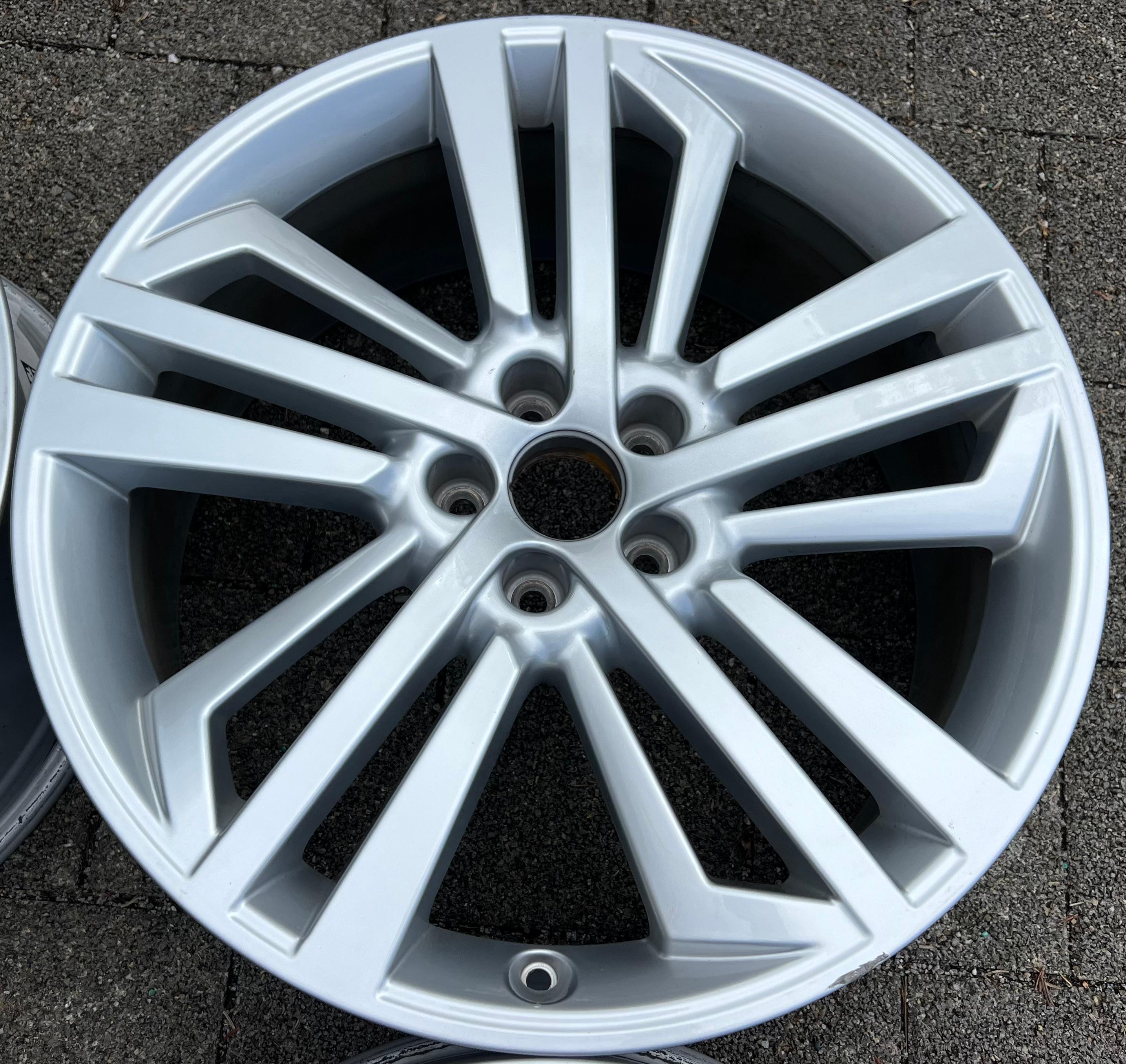4 ORIGINAL 20" ALUFELGEN FELGEN 80A601025L AUDI Q5 SQ5 FY 8x20 ET39 FREIHAUS