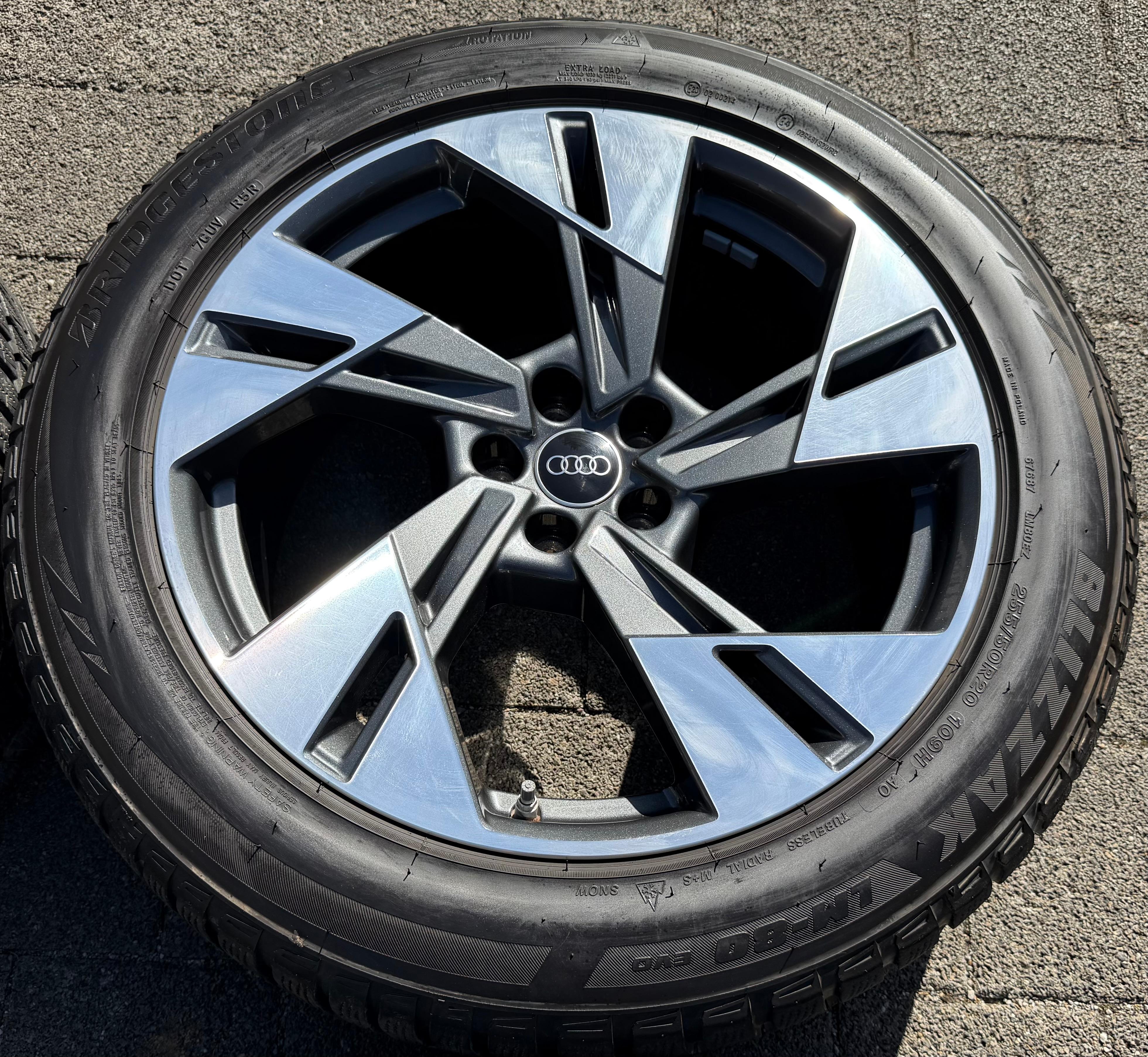4 ORIGINAL 20" ALU WINTERRÄDER AUDI E-TRON Q8 ETRON 4KE601025T 255/50R20 109V