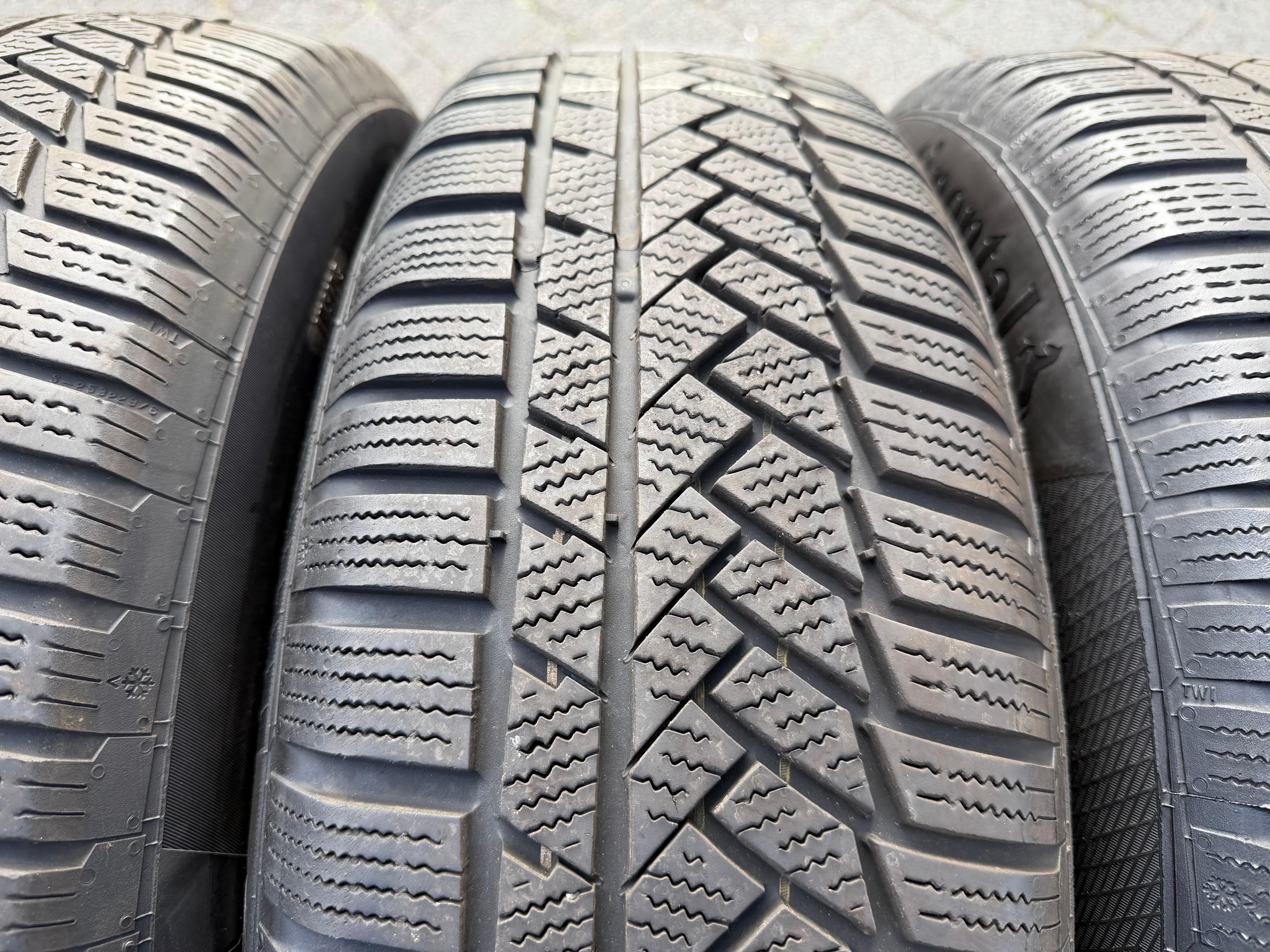 4 Original 17" Alu Winterräder AUDI Q3 F3 F3N 215/65R17 99H Continental 2022