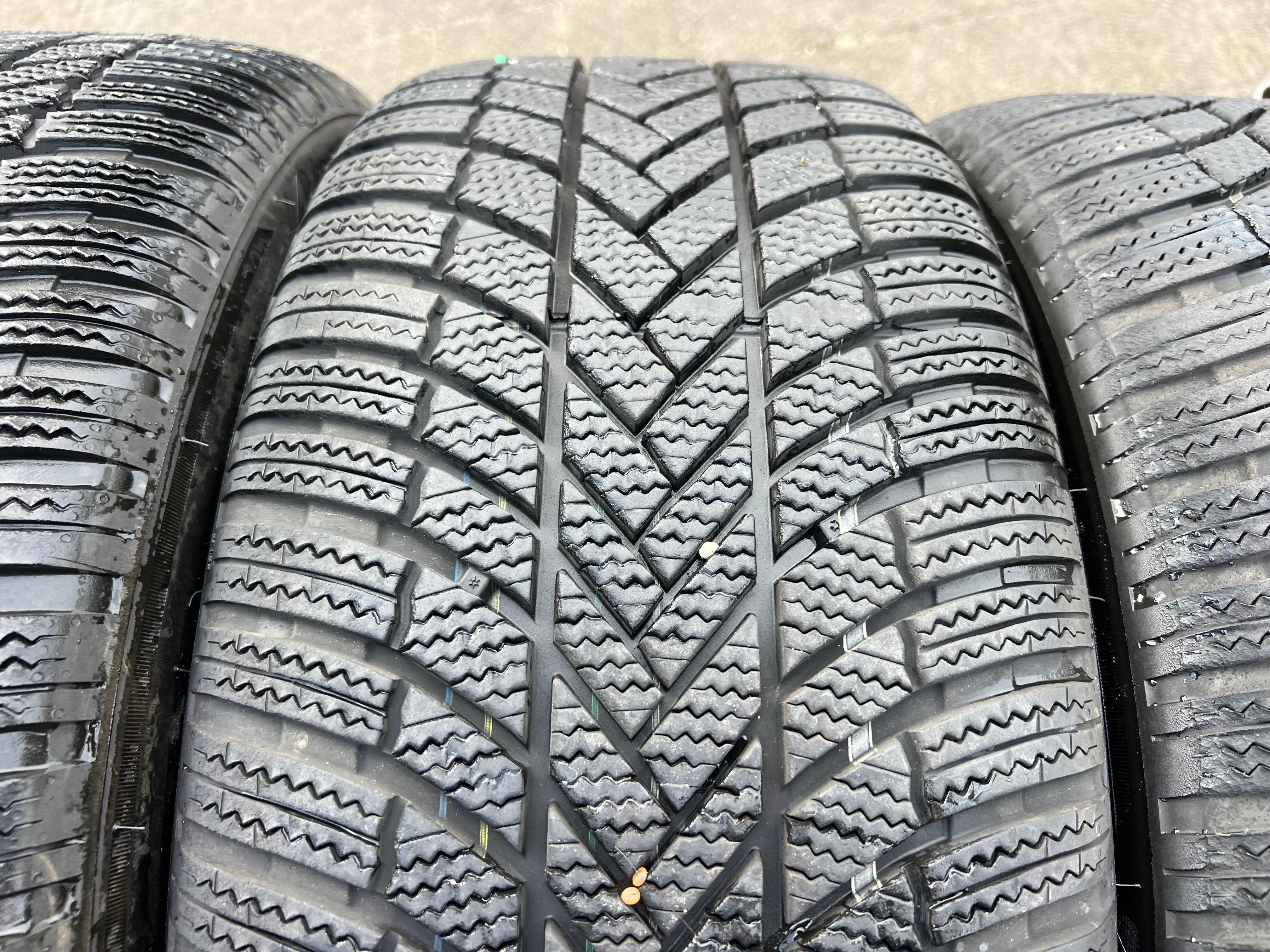 4 RUEDAS DE ALEACIÓN ORIGINALES DE INVIERNO DE 19" AUDI A5 S5 FU2 B10 8B3601025AT 245/40R19 98H 2024