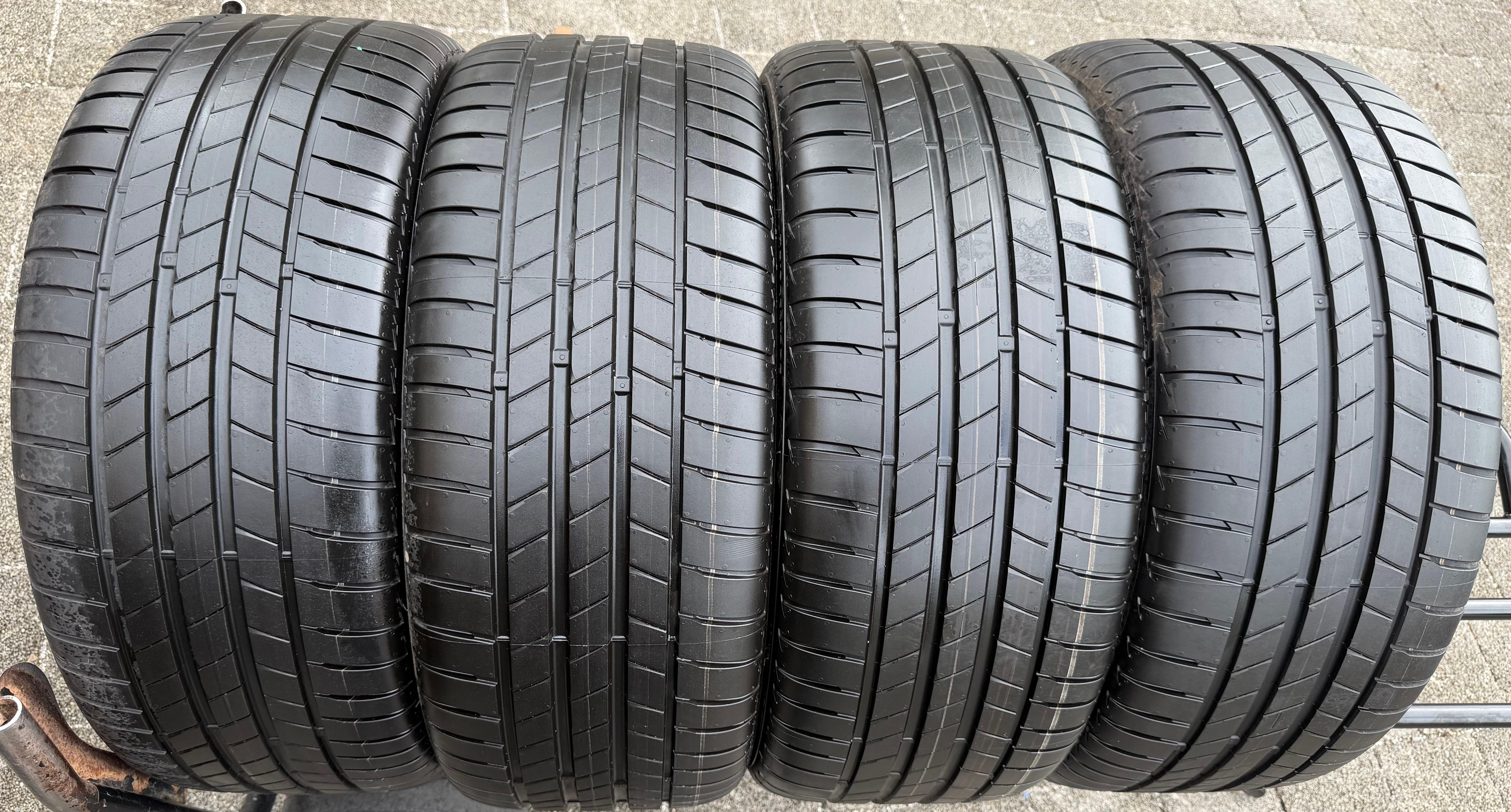 4 Original 19" Alu Sommerräder Audi Q2 SQ2 81A601025S 235/40R19 96Y Bridgestone