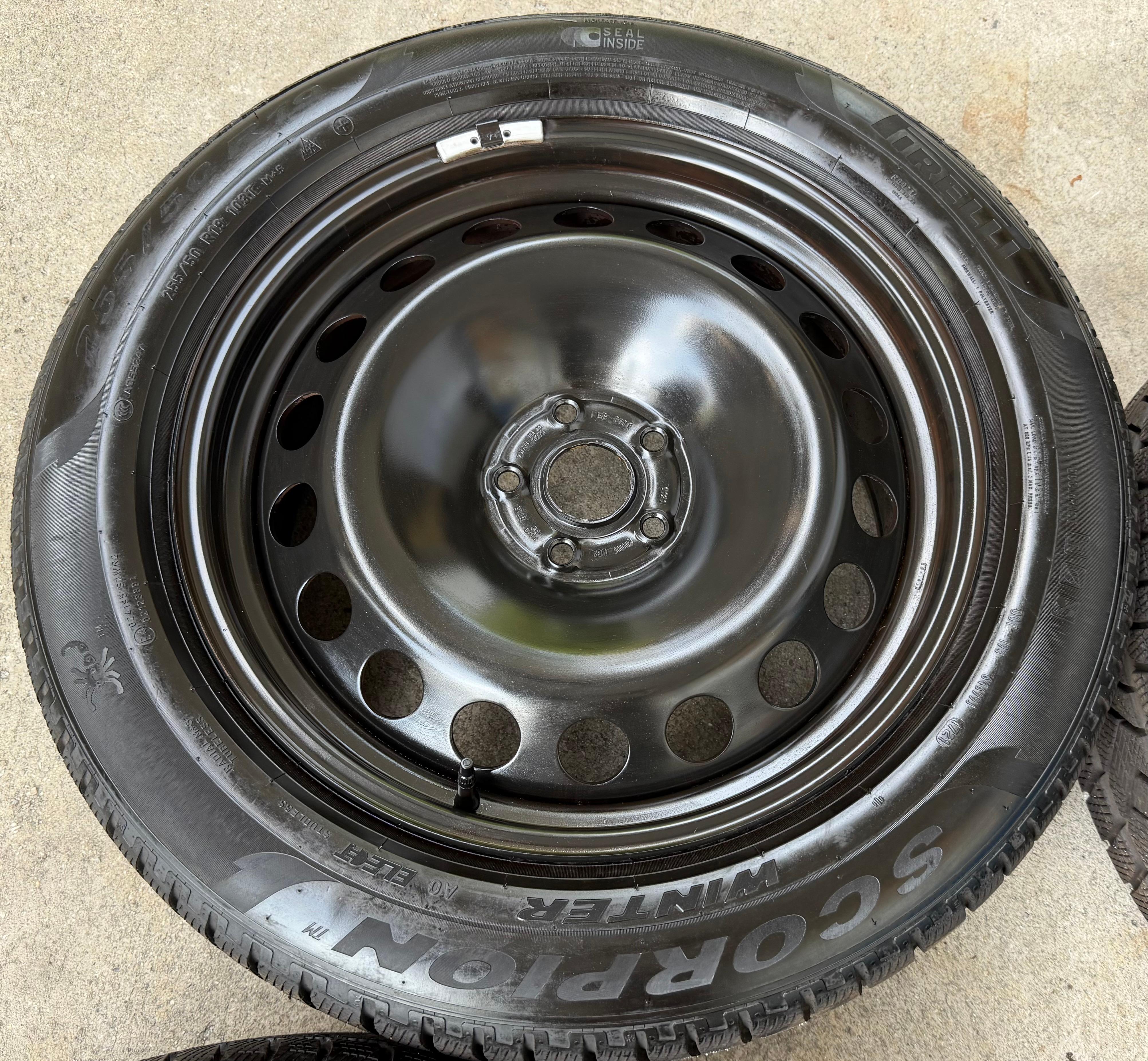 4 Winterräder Audi Q4 Skoda Elroq Enyak VW ID.4 ID.5 1EA601027B PIRELLI 2021