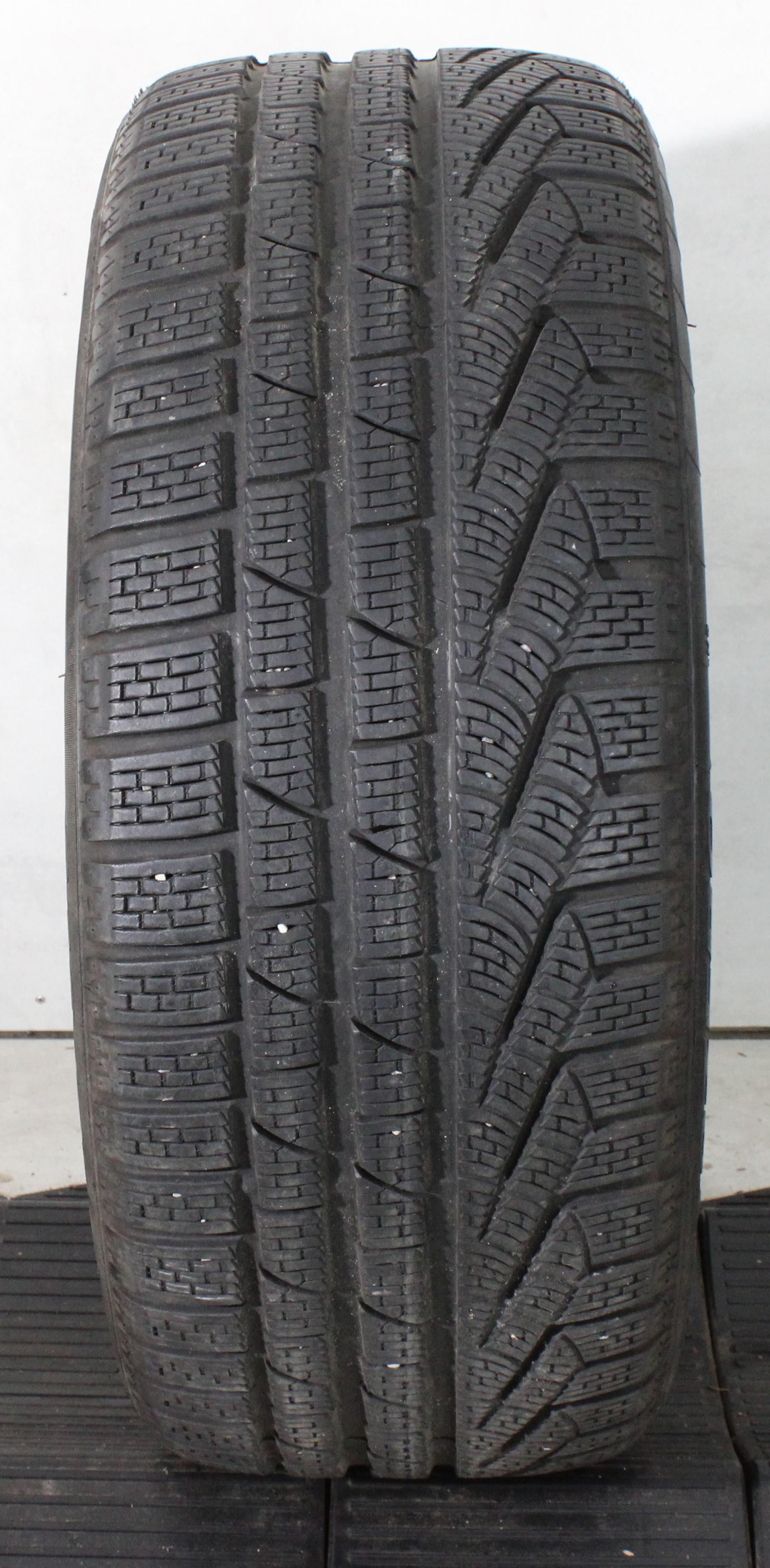 1 x 235/45R18 94V Winterreifen Pirelli Sottozero Winter 240 Serie 2 5,5mm 2012