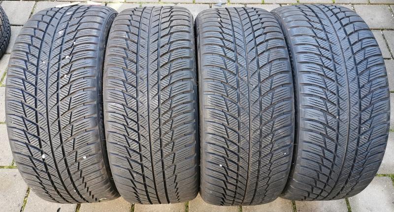 4 x 225/40R18 92V Winterreifen Bridgestone Blizzak LM001 Runflat 7-7,5mm 2019