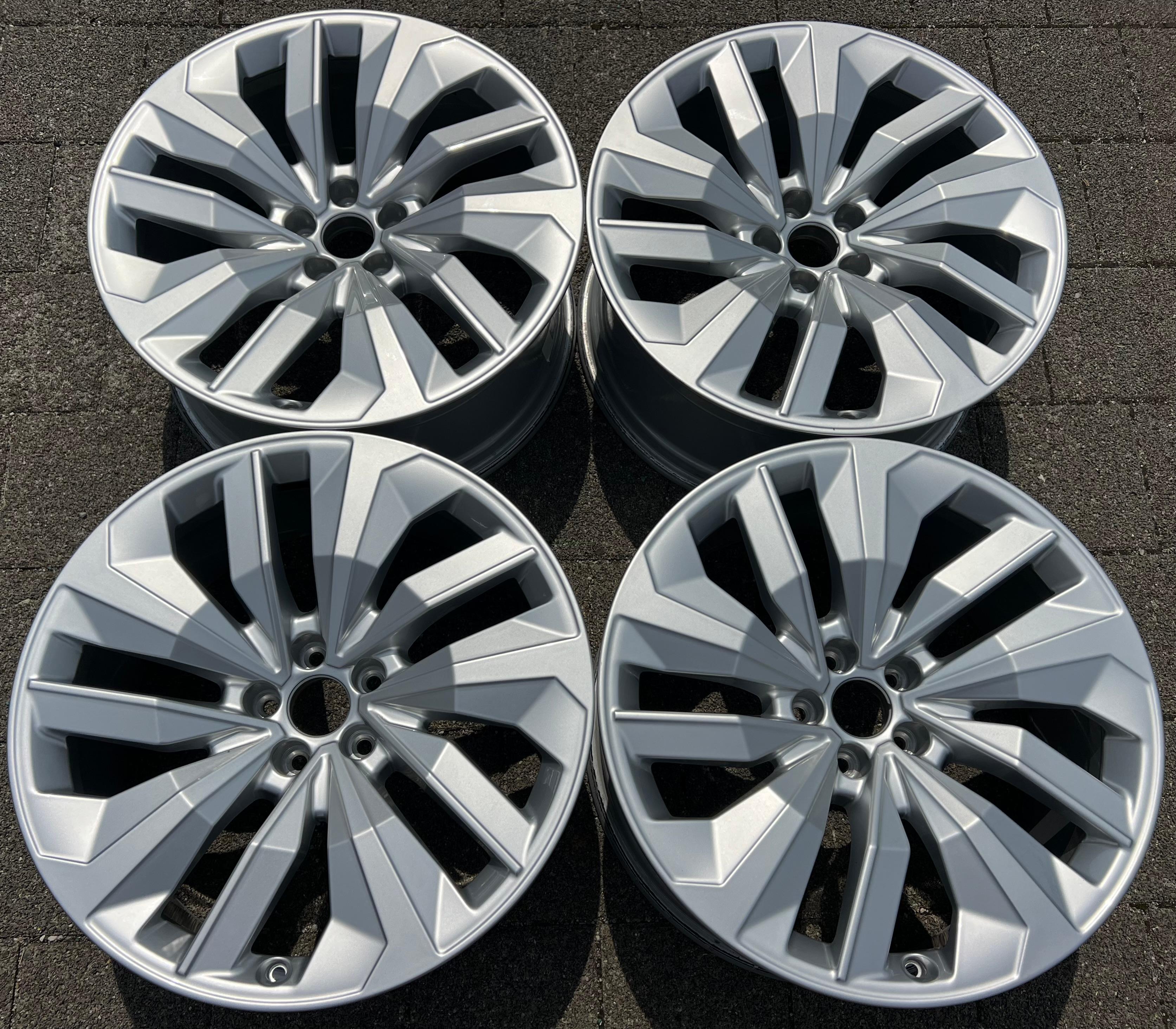 4 ORIGINAL 20" ALUFELGEN AUDI Q8 SQ8 E-TRON 4M 4KE601025N 9Jx20 ET20