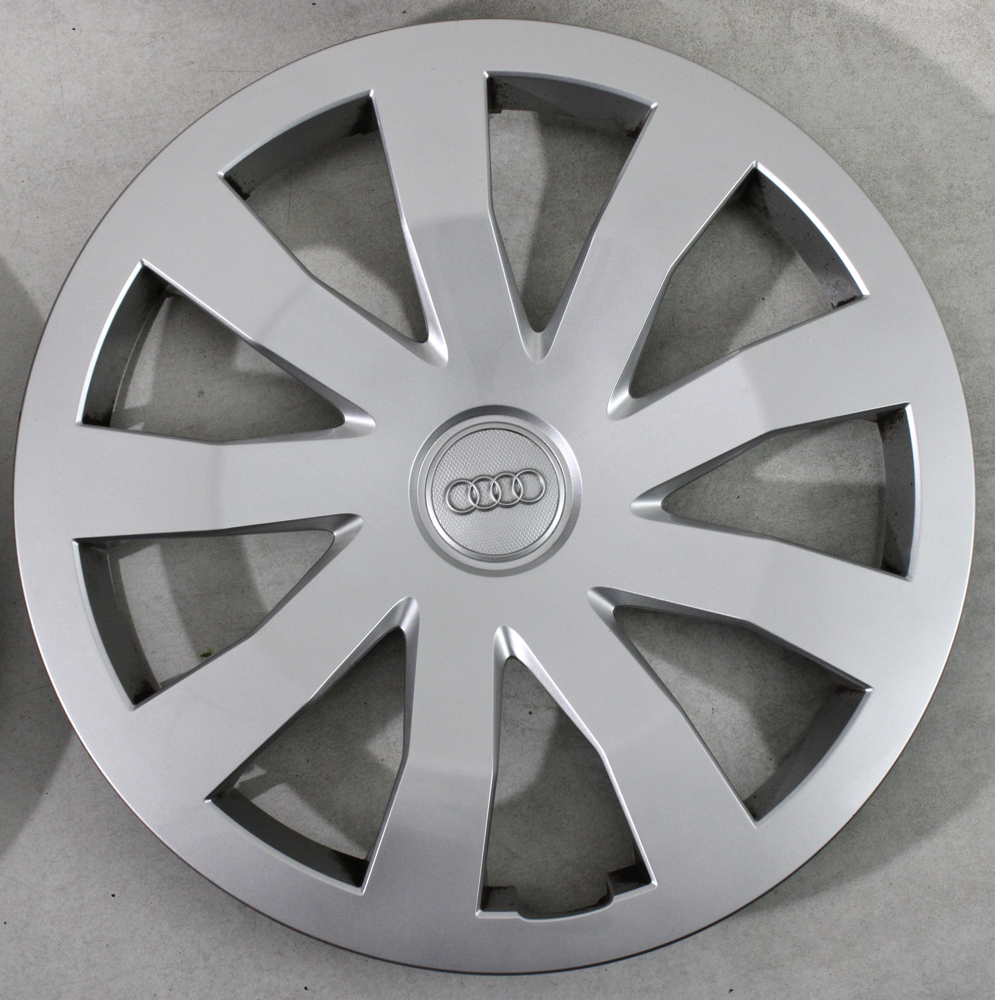 4 ORIGINAL 15" RADKAPPEN RADZIERBLENDEN AUDI A1 GB 82A601147 15 ZOLL