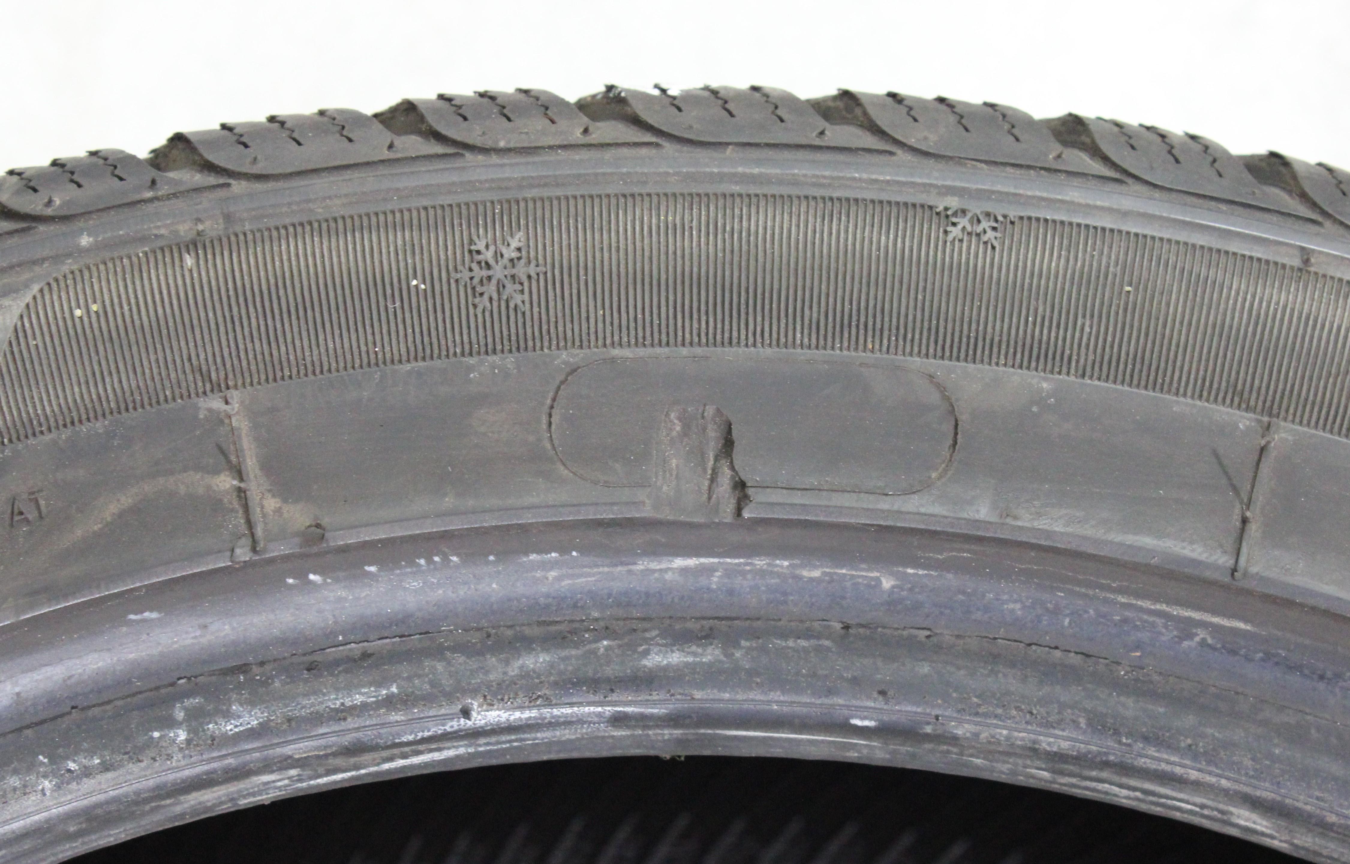 4 x 245/40R19 98V Winterreifen Fortuna Gowin UHP2 5-5,5mm 2022