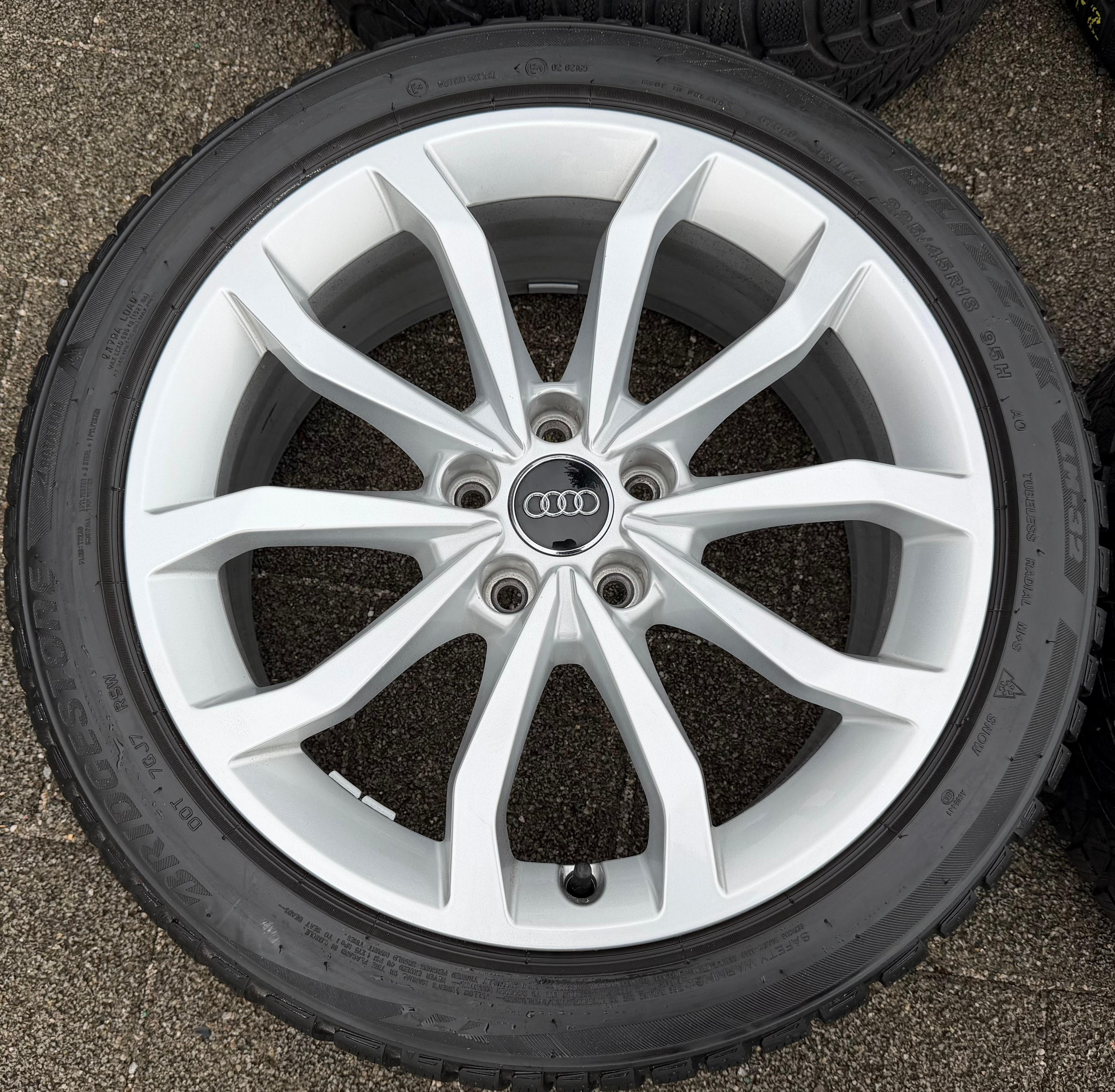 4 ruedas de invierno de aluminio originales de 18" para Audi A4 S4 8W 8W0601025ED 225/45R18 95H Bridgestone