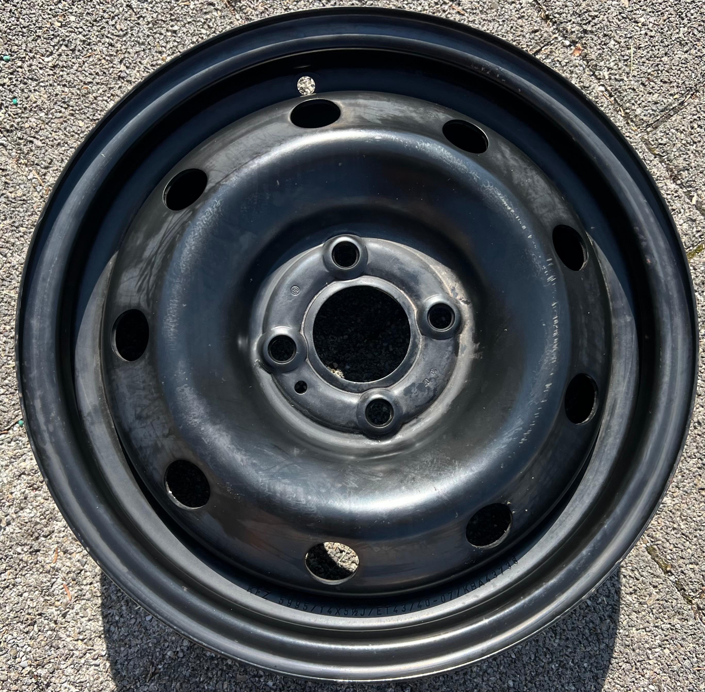 1 jante en acier 14" pour Dacia Logan, Lodgy, Dokker, Sandero - 5,5x14, déport 43 - KFZ 5995 - Freihaü
