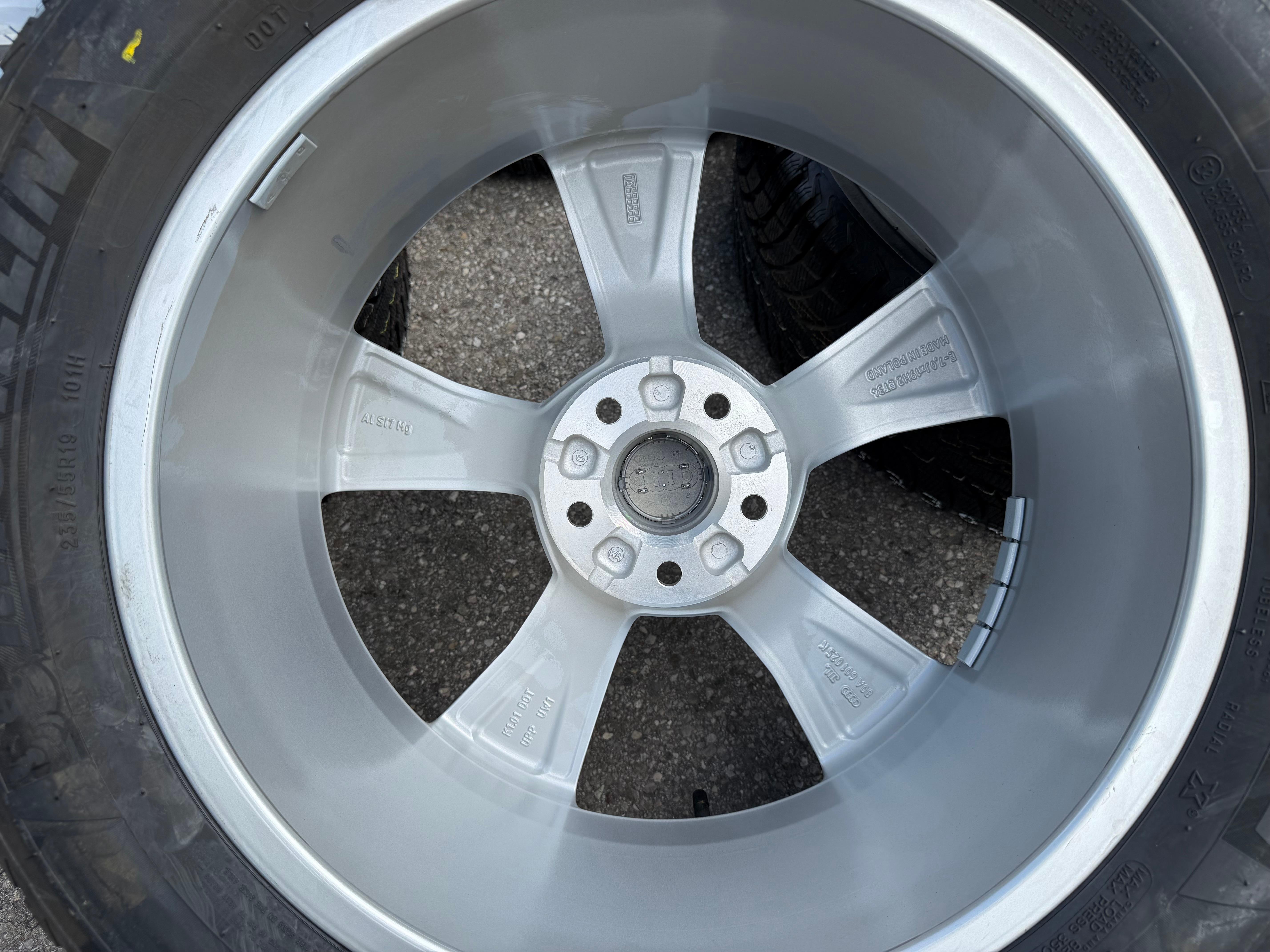 4 Original 19" Alu Winterräder Audi Q5 SQ5 FY 80A601025K 235/55R19 101H Michelin