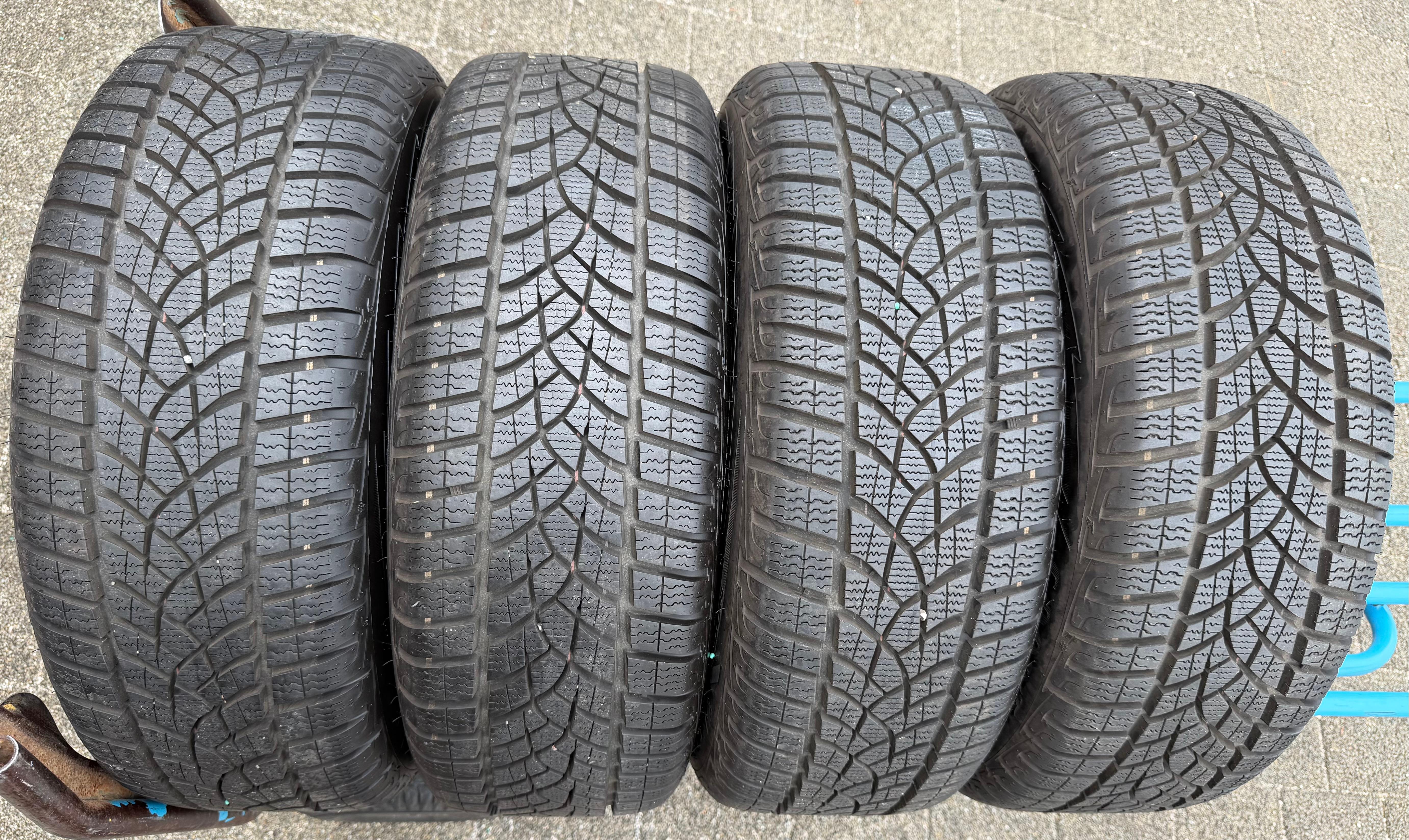 4 Original Alu Winterräder Audi A3 8Y 8Y0071496 205/55R16 91H Goodyear