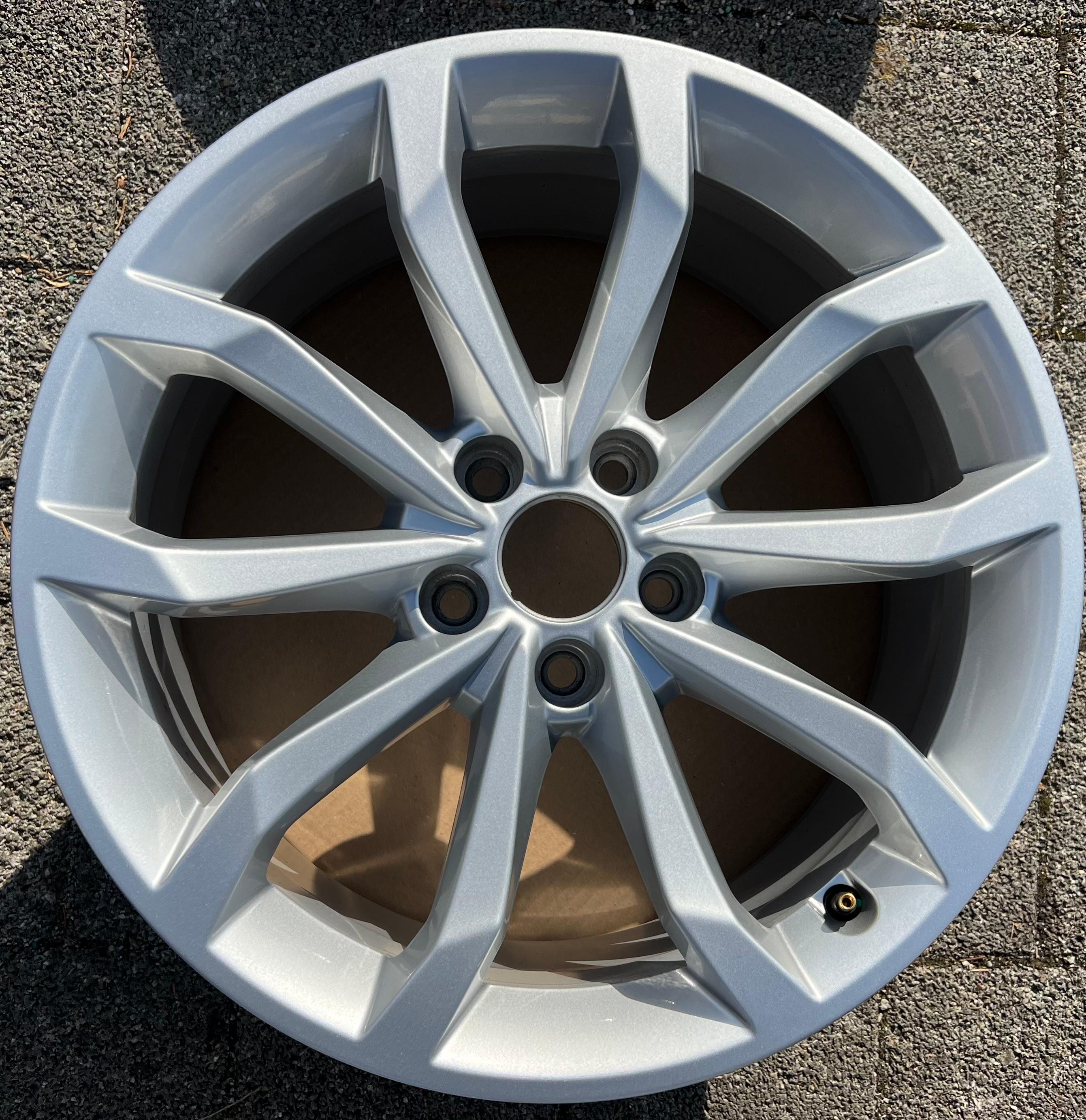 1 X ORIGINAL 18" ALUFELGE FELGE AUDI A4 8W 8W0601025H 8x18 ET40 FREIHAUS
