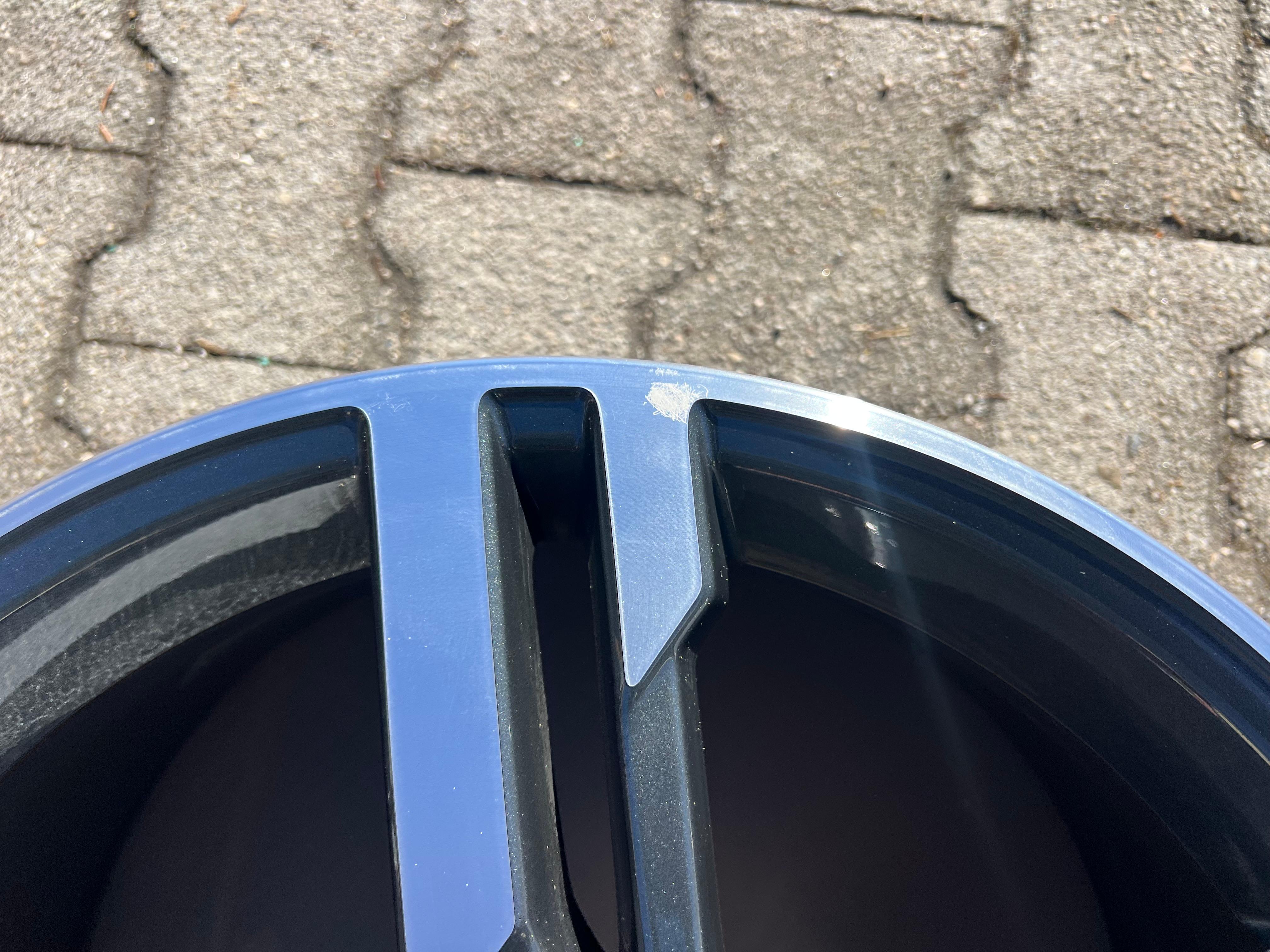 4 ORIGINELE 18" ALUMINIUM VELGEN VOOR AUDI A4 8W 8W0601025M 8x18 ET40