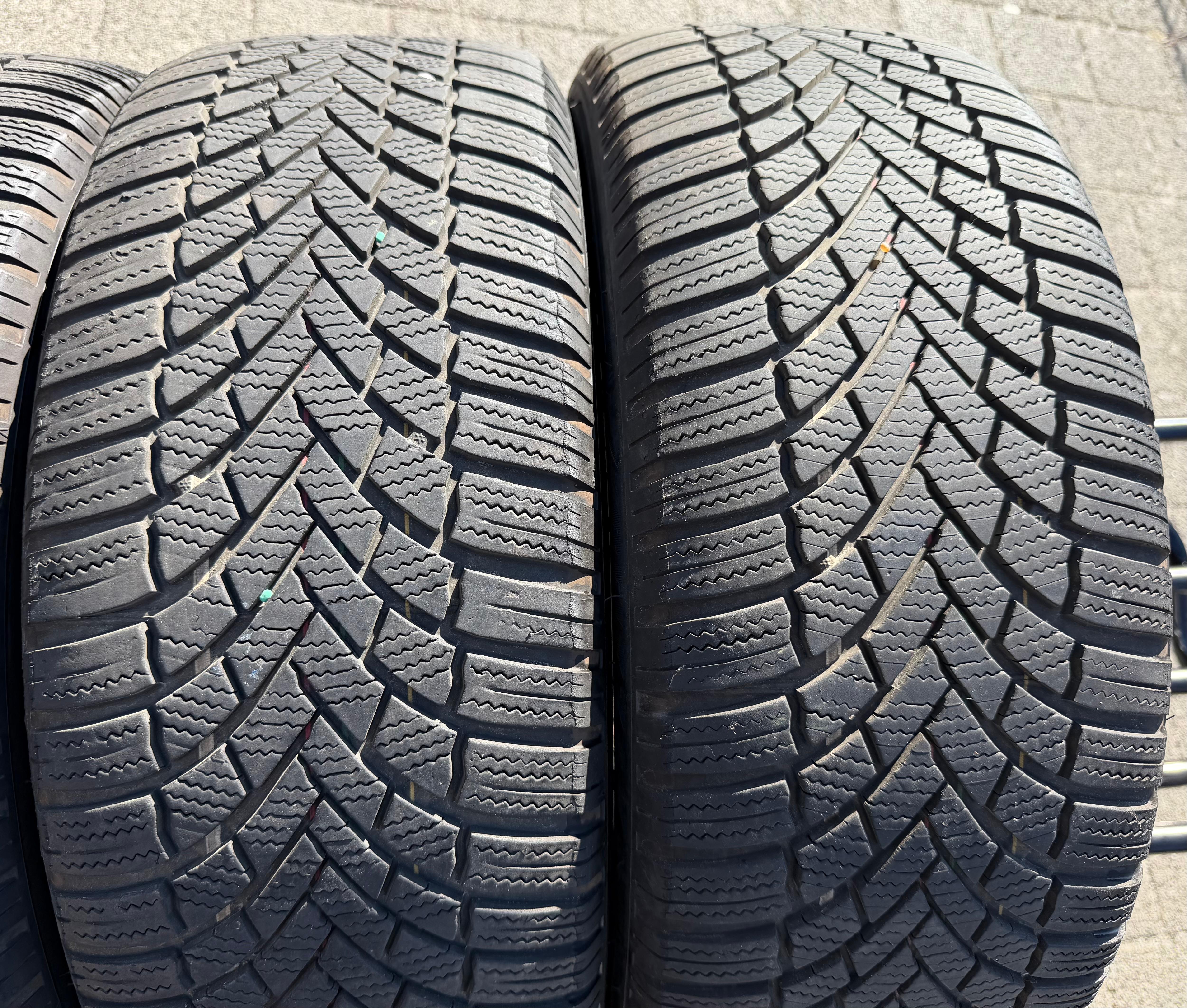 4 Original 17" Alu Winterräder Audi A3 S3 8Y 8Y0601025L 205/50R17 93H Bridgestone 2022