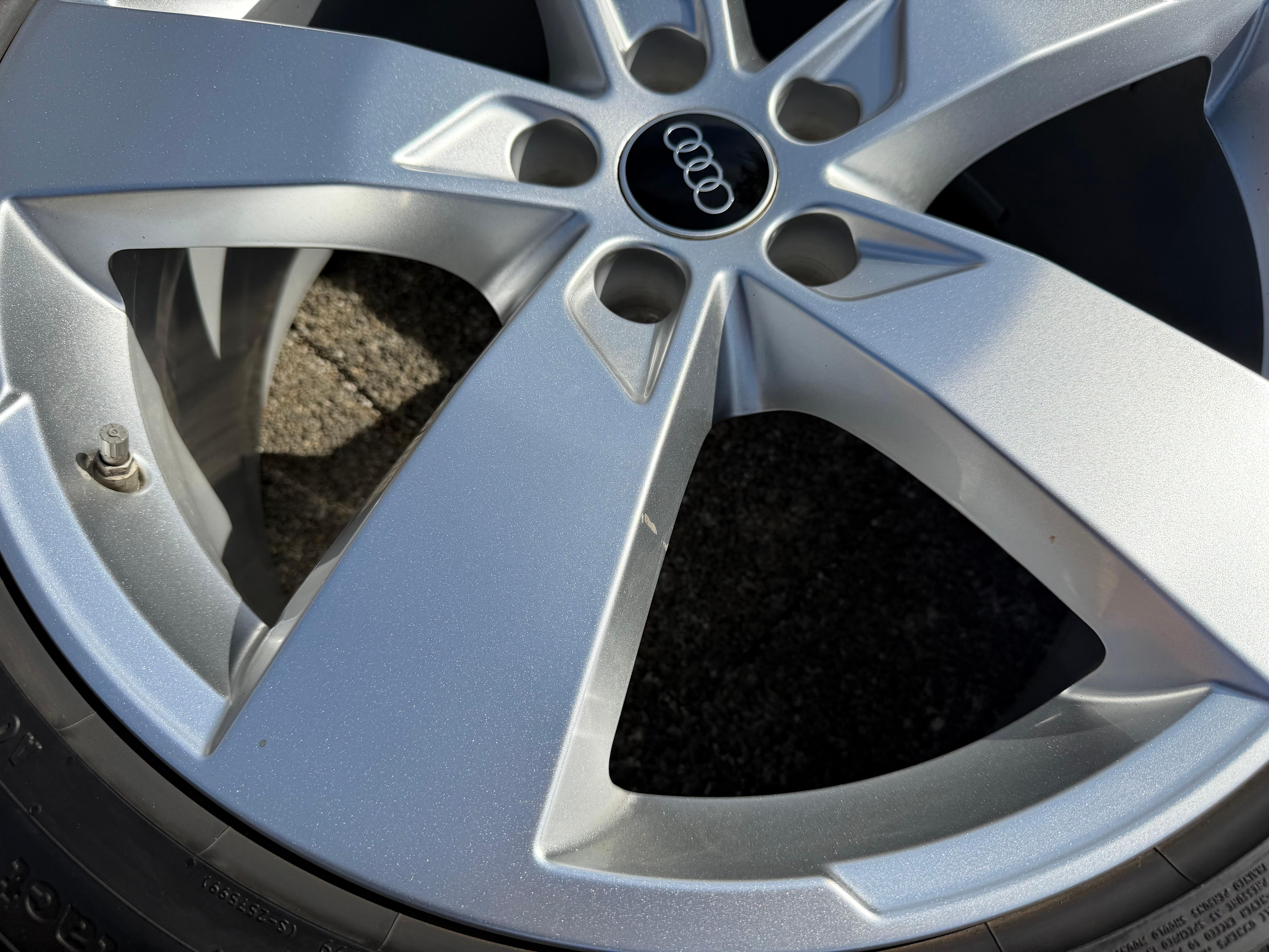 4 Original 20" Alu Winterräder Audi A6 S6 C8 F2 4K0601025K 2022 255/40R20 101W Continental