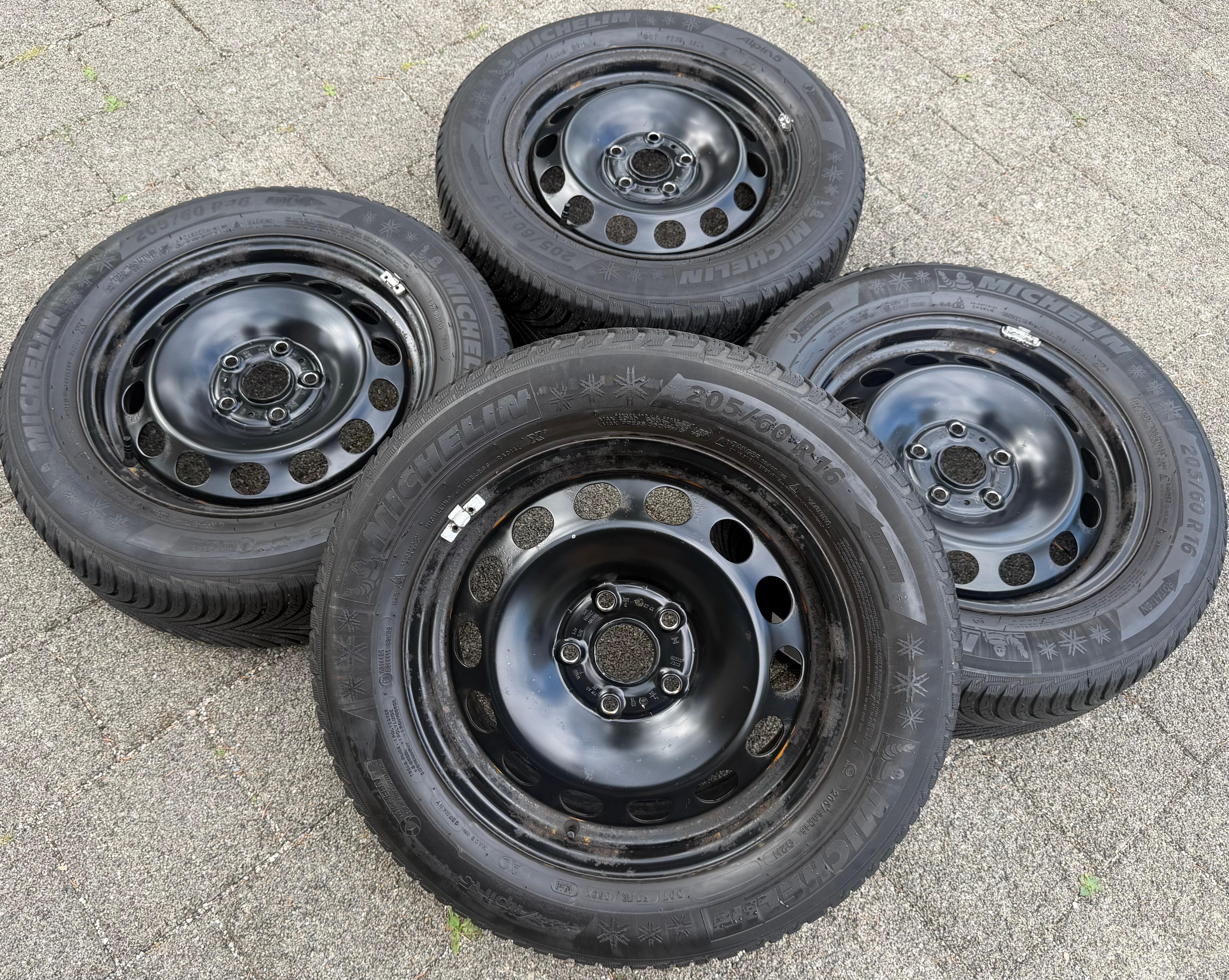 4 Winterräder Audi Q2 GA VW T-ROC A11 205/60R16 92H Michelin Alpin 5 Winterreifen