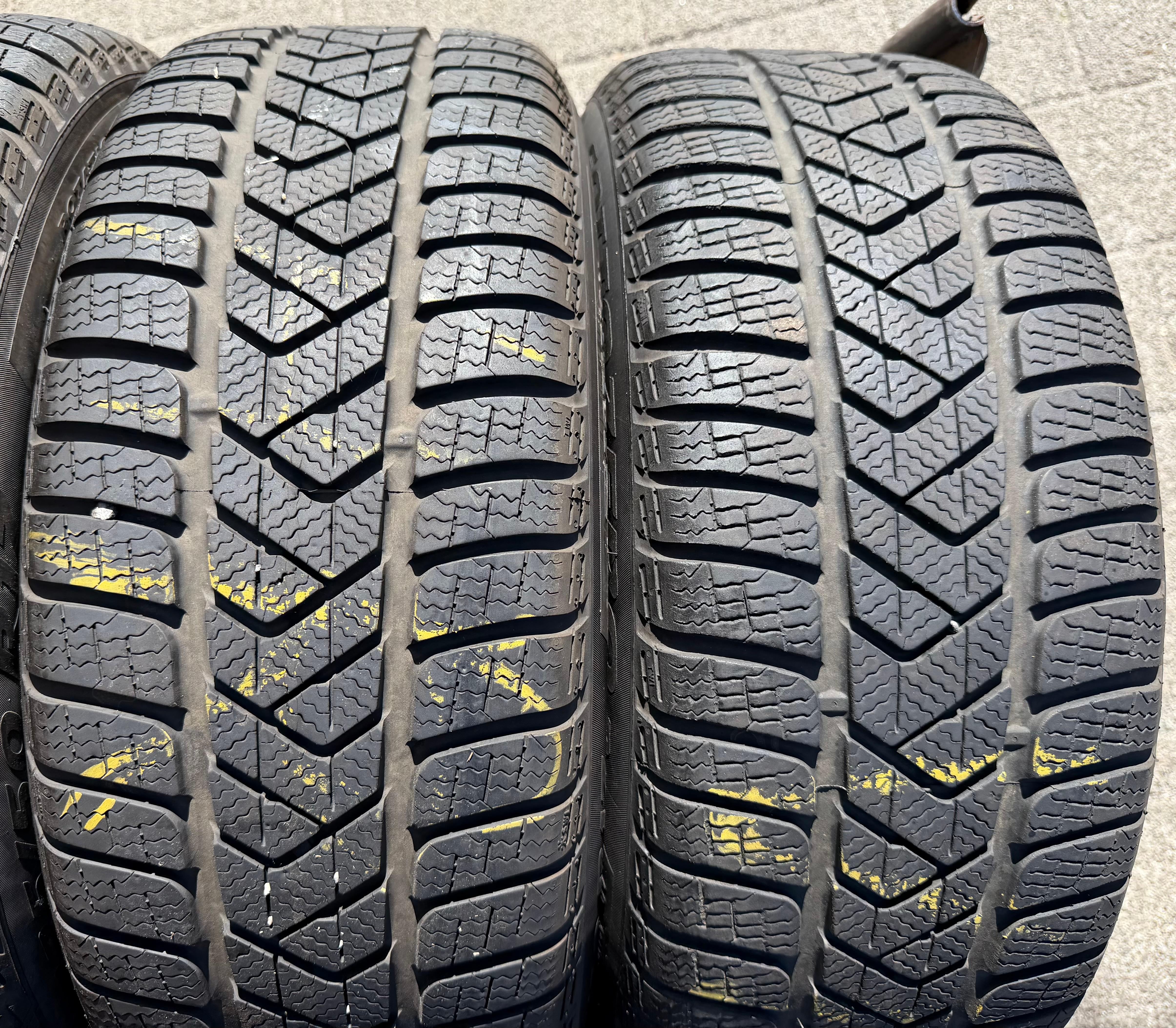 4 Original 17" Alu Winterräder Audi A4 B9 8W 8W0601025P 225/50R17 98H PIrelli 2024