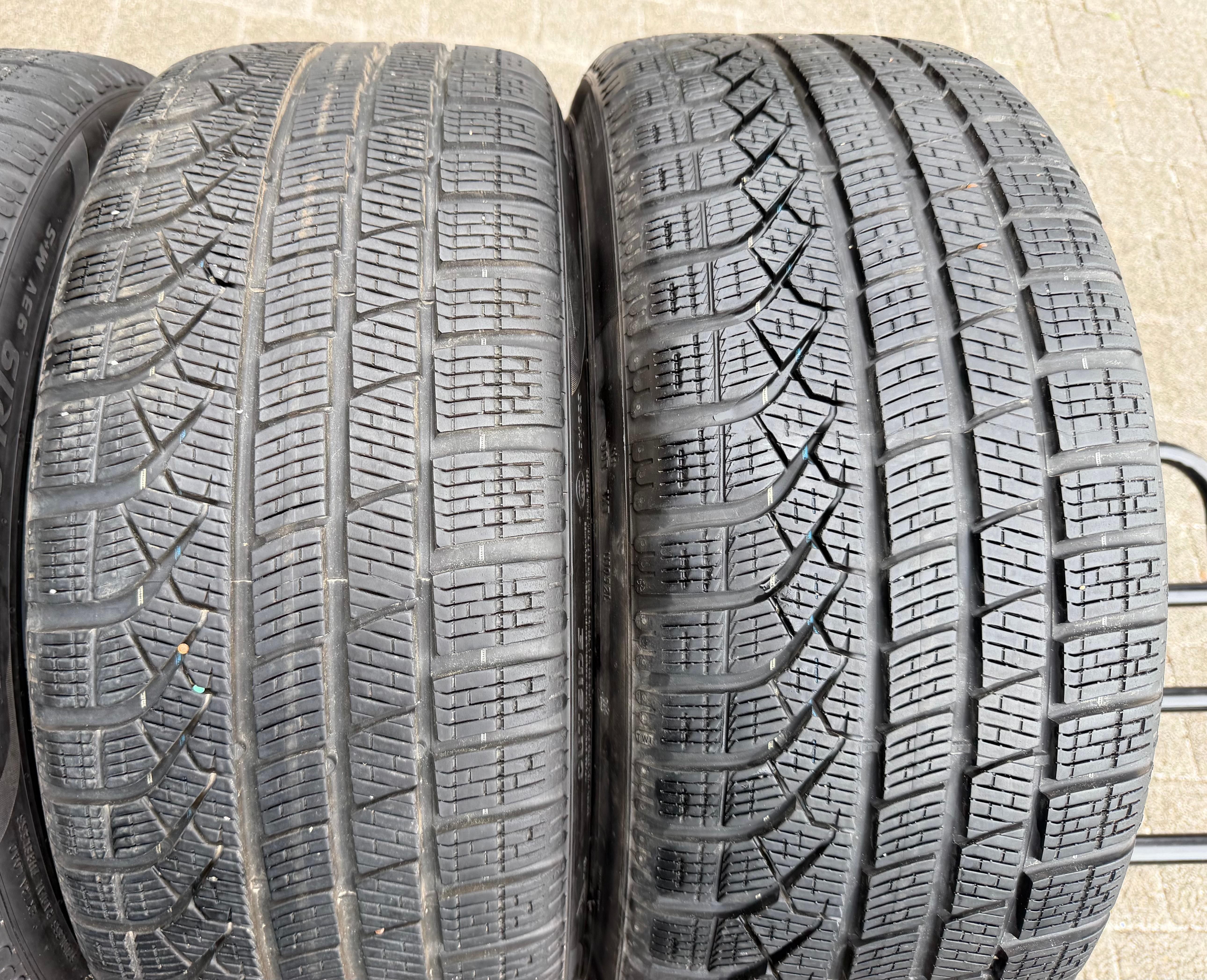 4 Original 19" Alu Winterräder Audi RS3 8Y 8Y0601025BQ 8Y0601025BP Pirelli