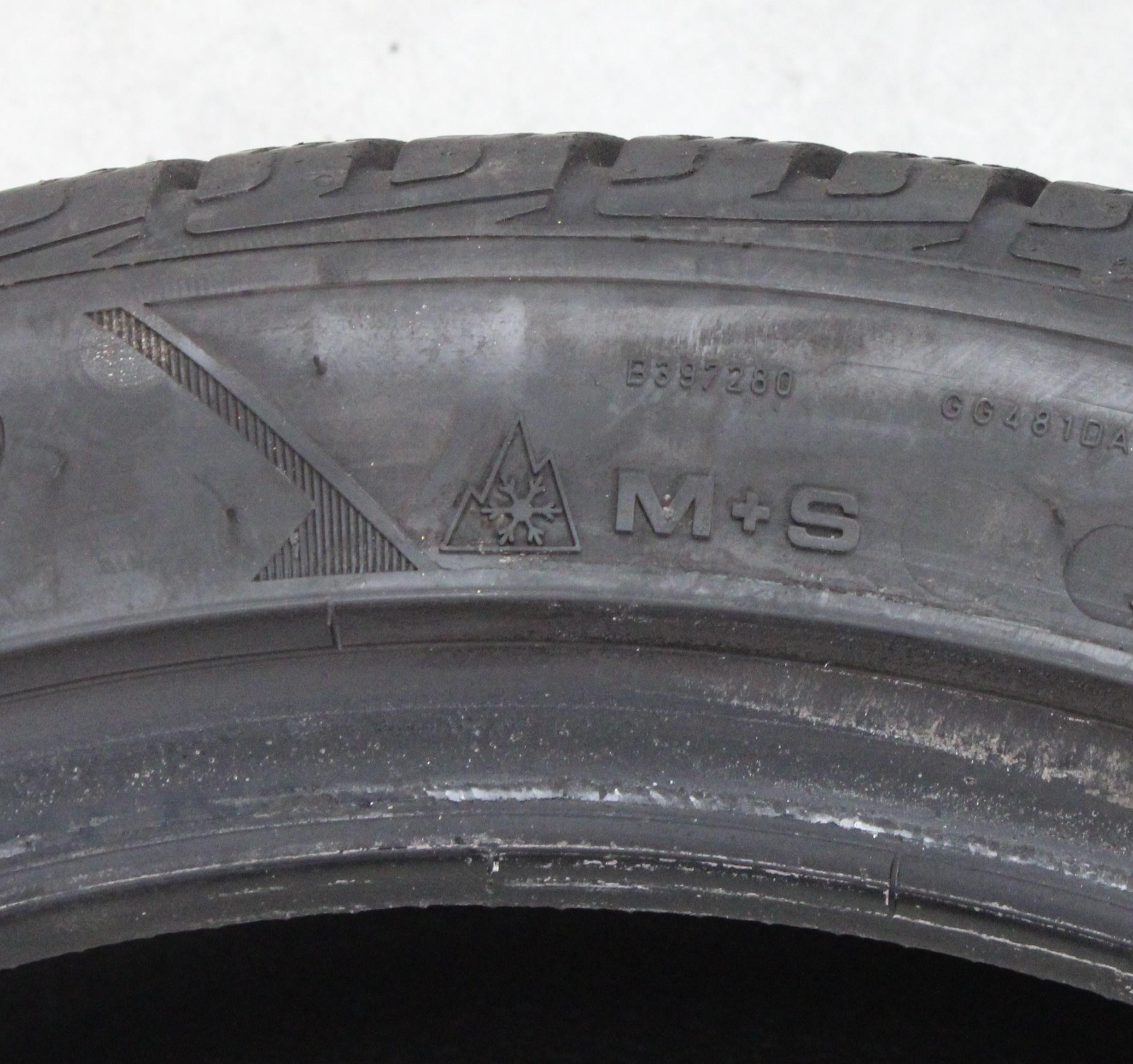 2 x 225/45R18 95H Winterreifen Goodyear Ultra Grip Performance GEN-1 MO 4,5-5mm 2023