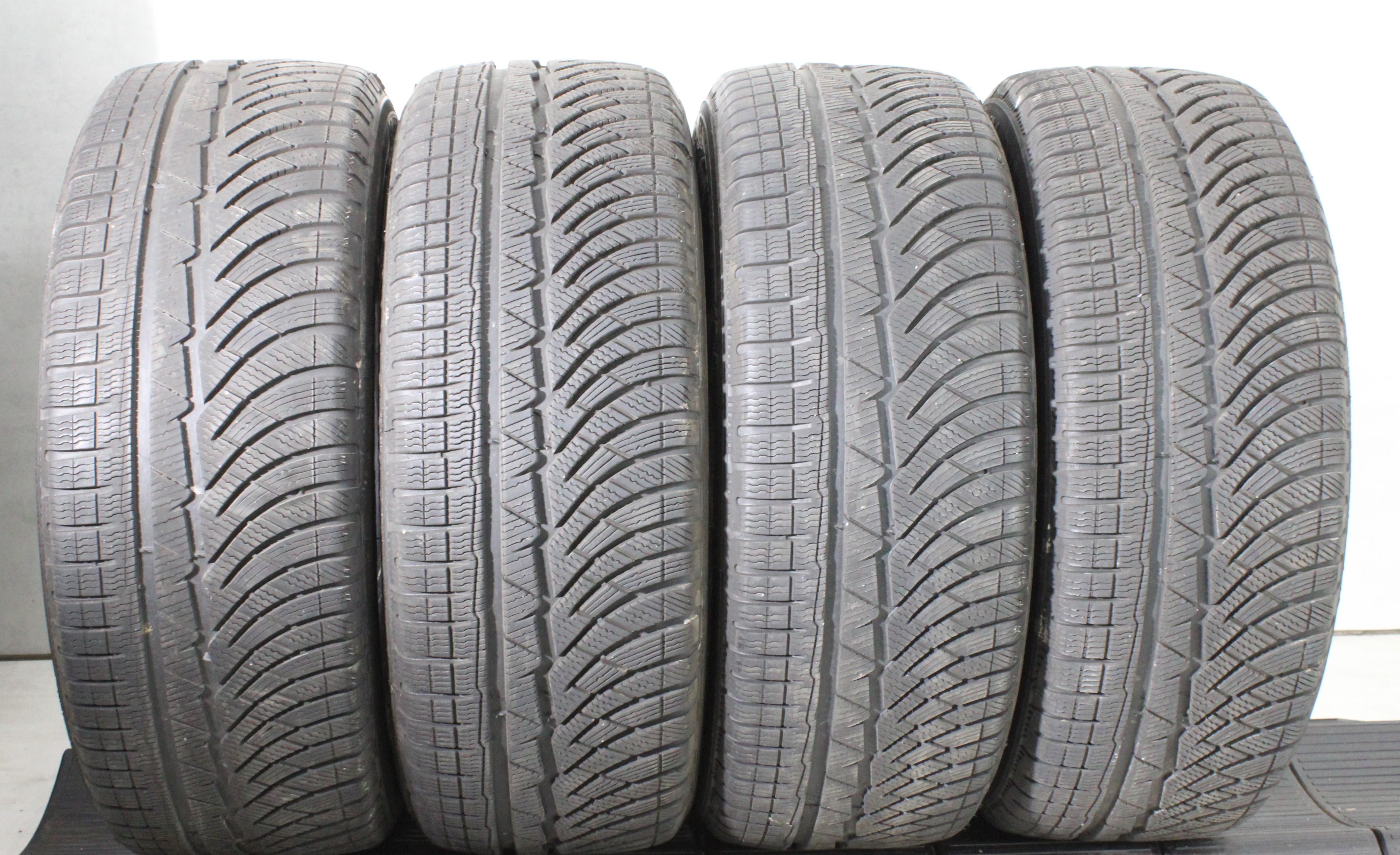 4 x 235/55R17 103V winterbanden Michelin Pilot Alpin PA4 2x5 mm/2x6,5 mm 2019