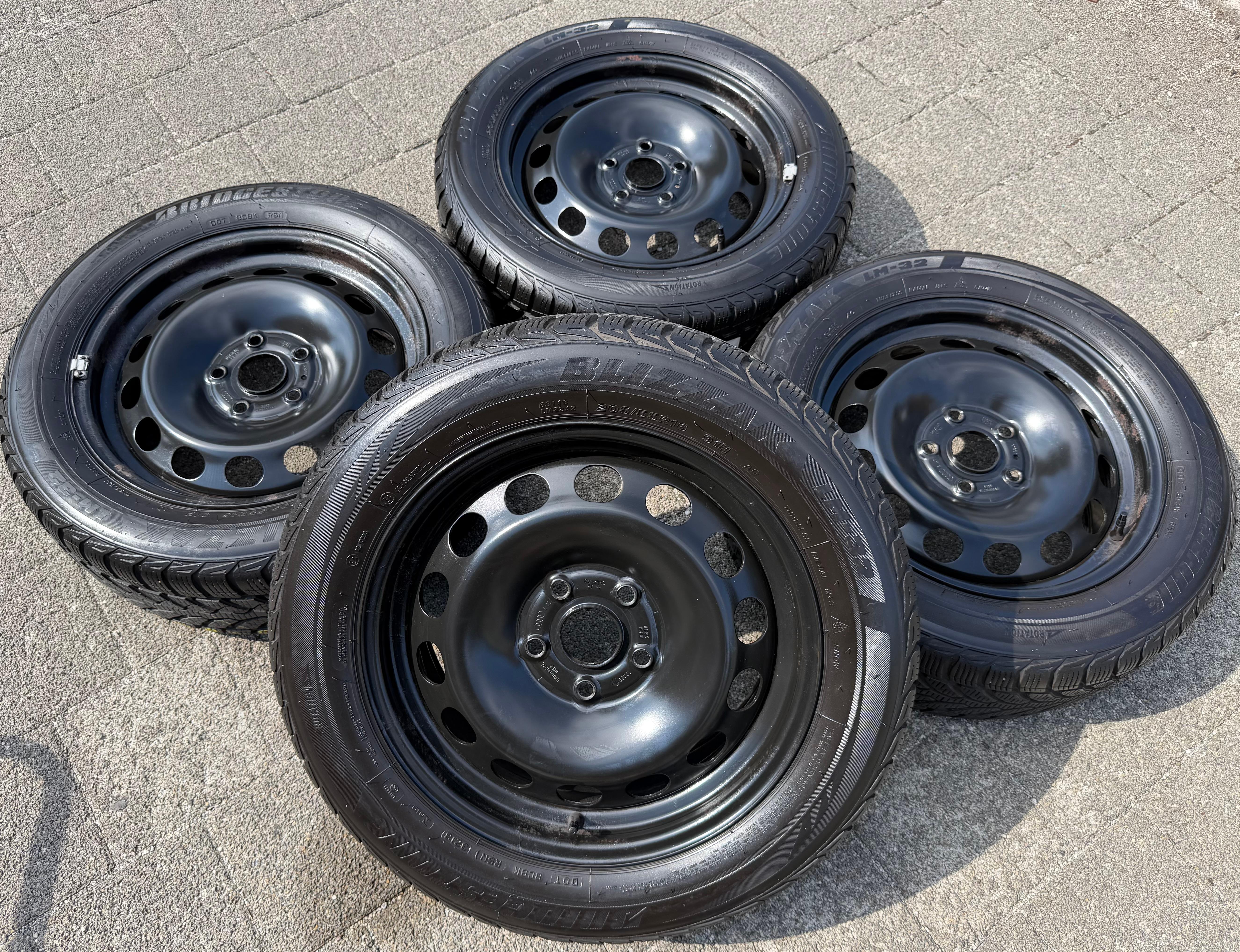 4 Winterräder Audi A3 8V Sportback Cabrio  205/55R16 91H 8V0601027A BRIDGESTONE
