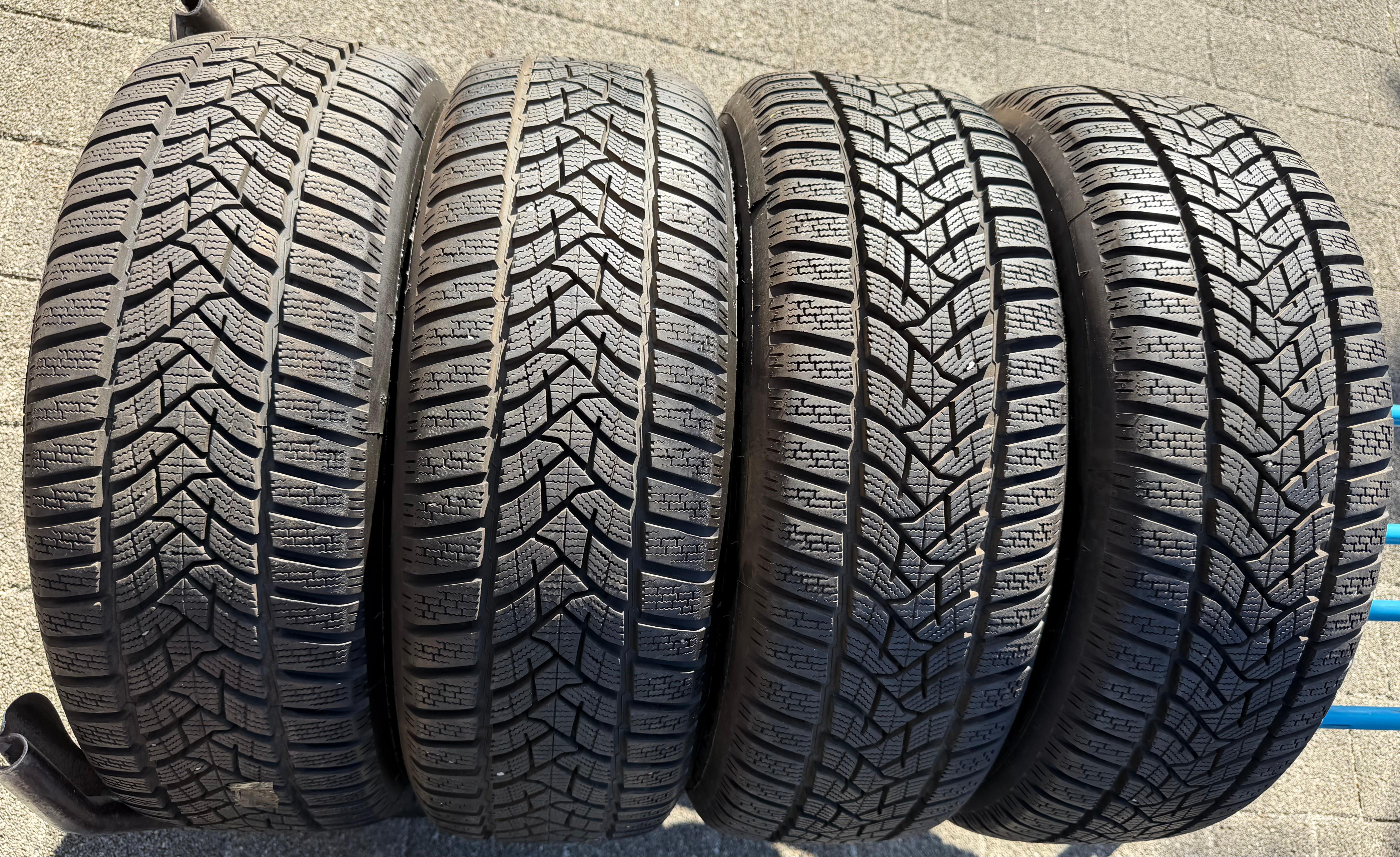 4 Winterräder VW T-Roc Skoda Karoq Seat Cupra Ateca 215/60R16 95H Dunlop