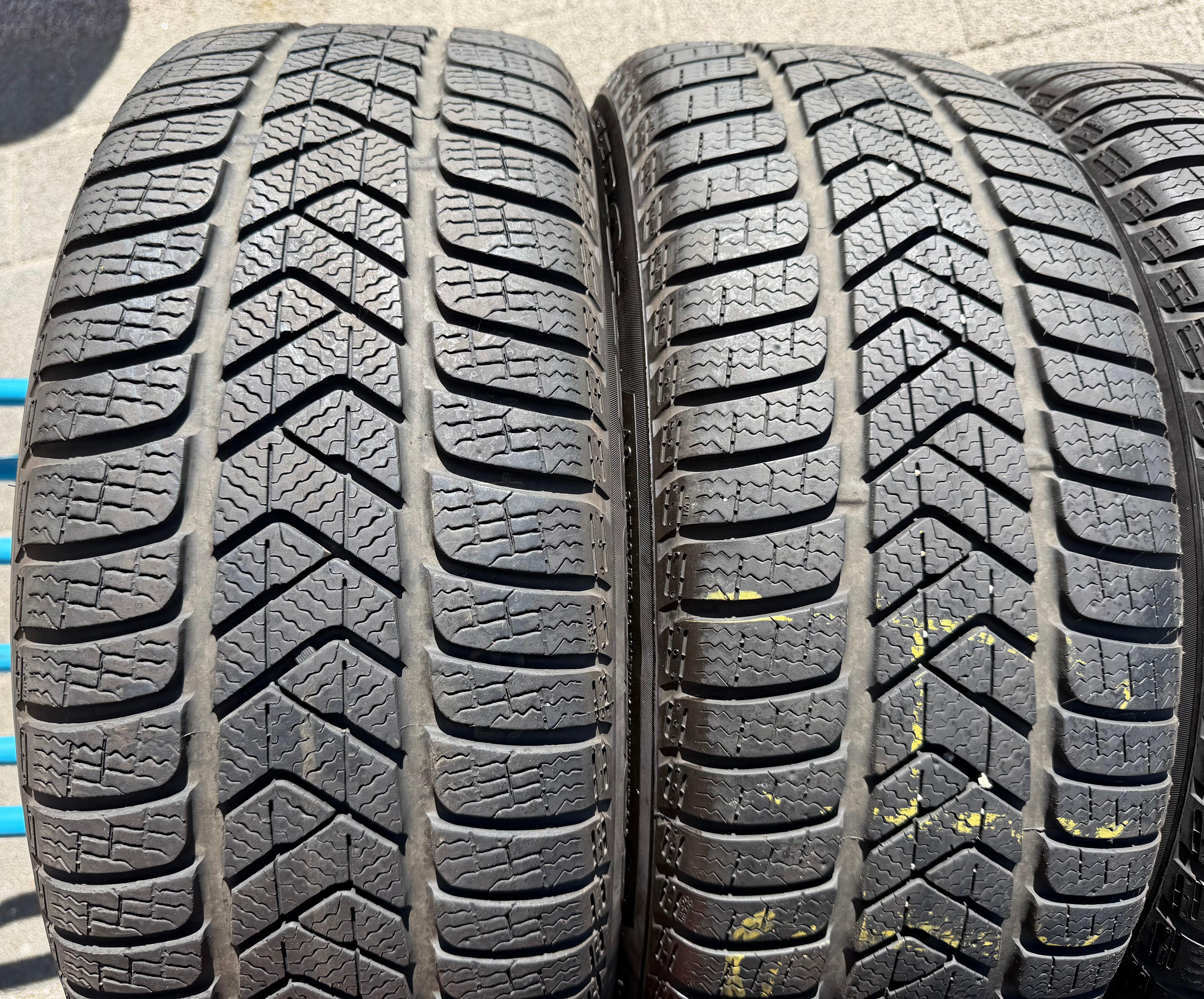 4 Original 17" Alu Winterräder Audi A4 B9 8W 8W0601025P 225/50R17 98H PIrelli 2024