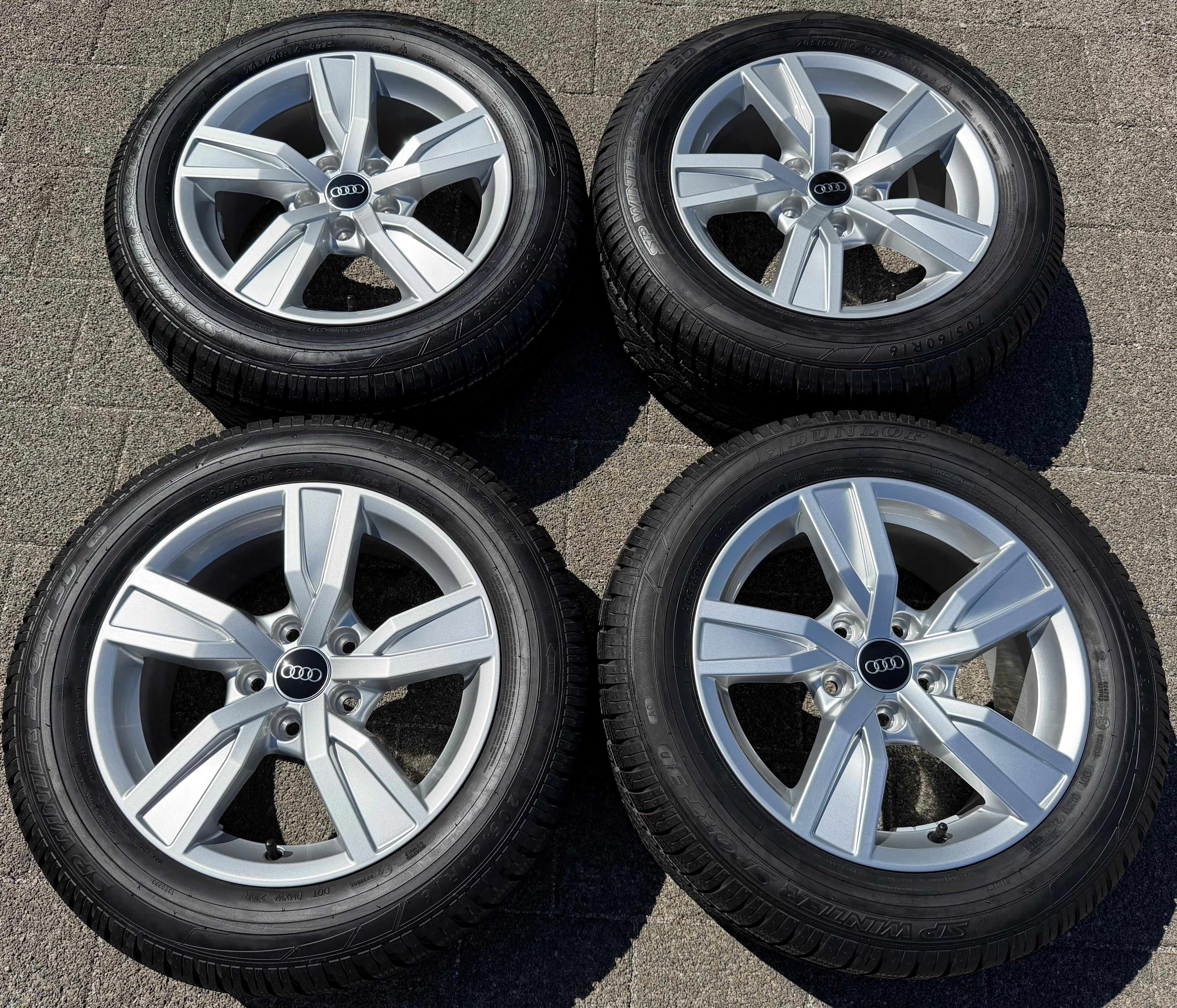 4 llantas de aluminio originales de invierno para Audi A4 8W B9 8W0601025A 205/60R16 92H Dunlop, NUEVAS