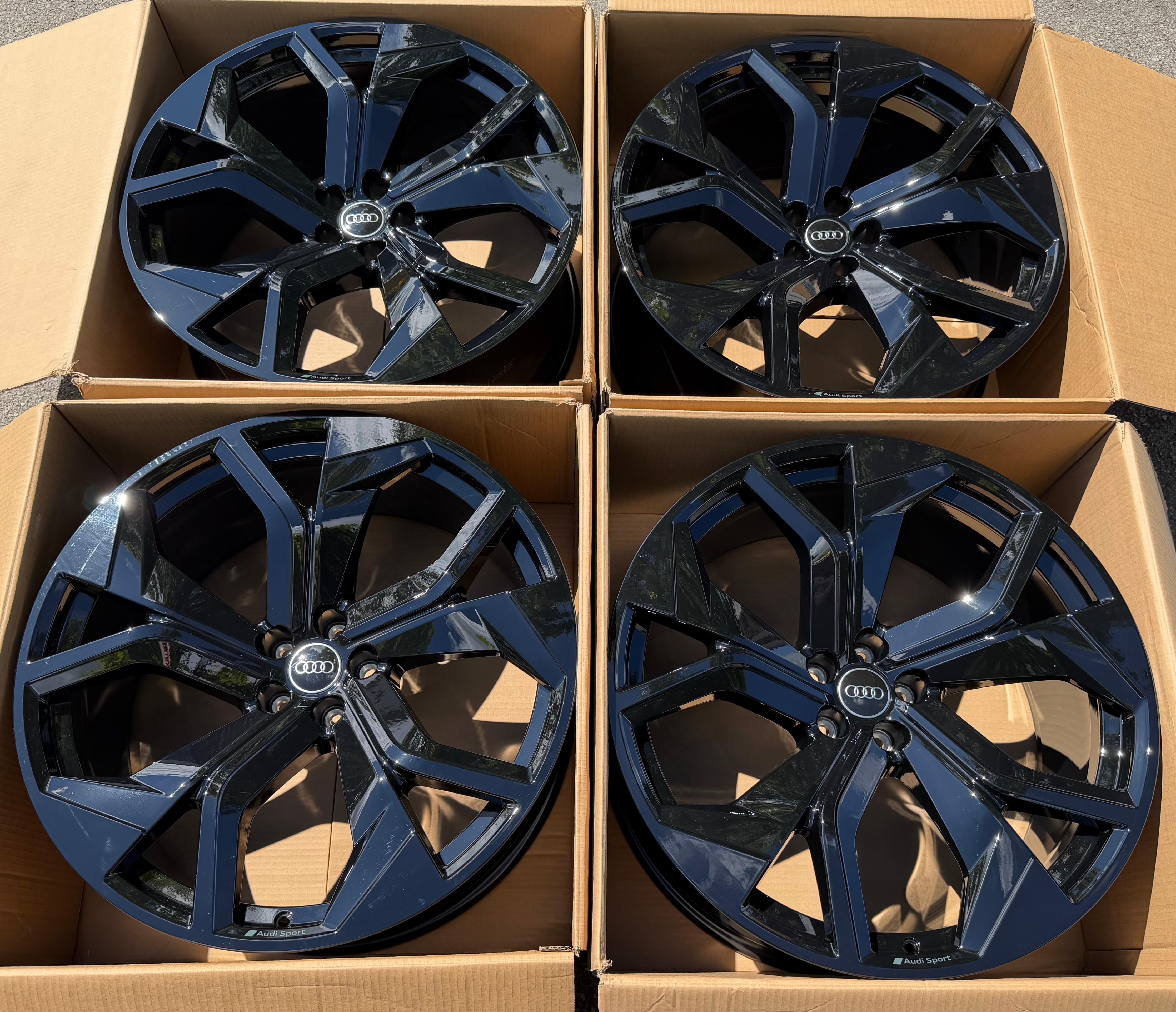 4 cerchi in lega originali da 23" per Audi RSQ8 4M 4M8601025AP 10,5x23 ET18 da 23 pollici