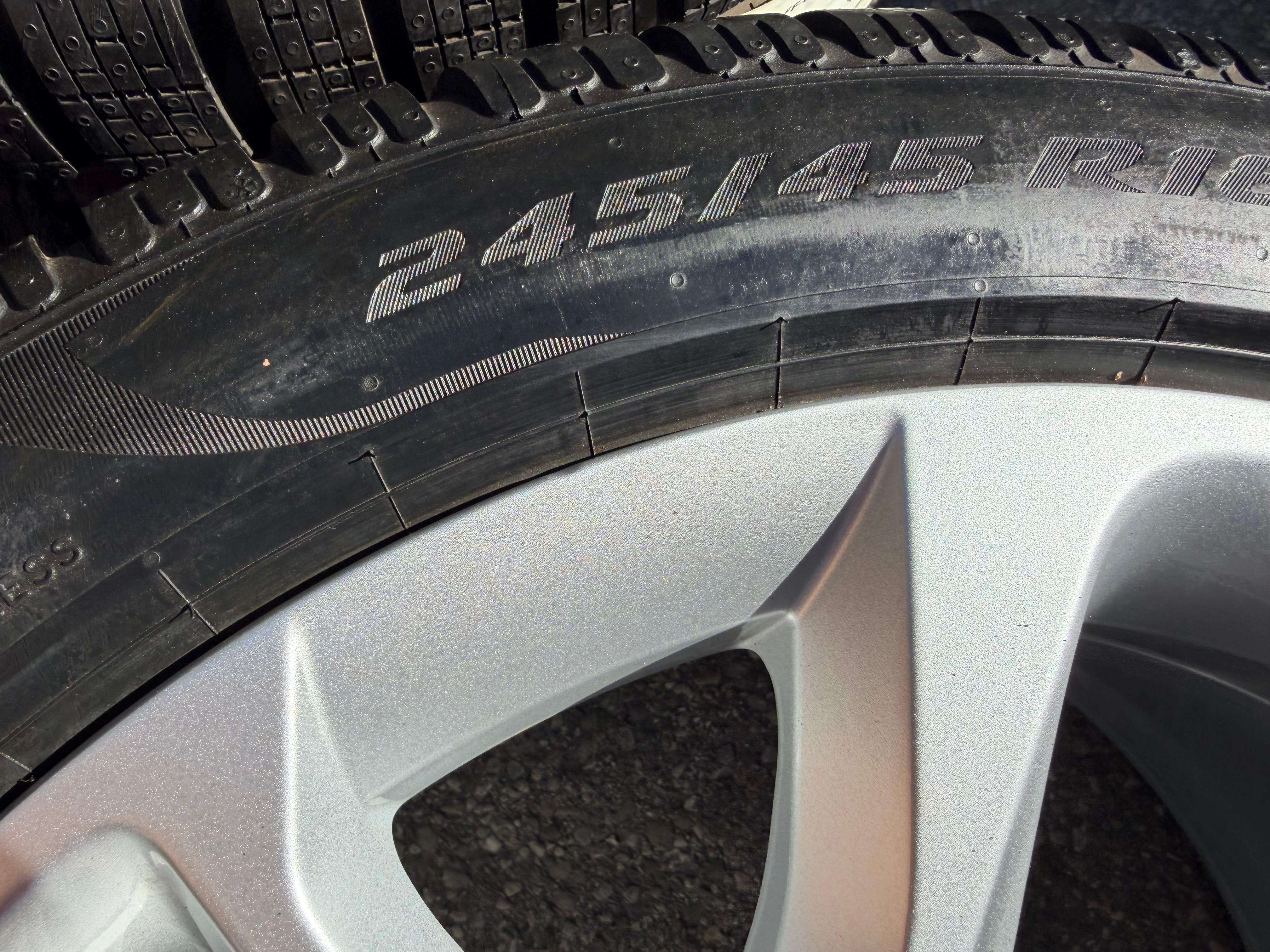 4 llantas de aluminio originales de invierno de 18" para SEAT CUPRA FORMENTOR, 245/45R18 100V, 5FF601025C