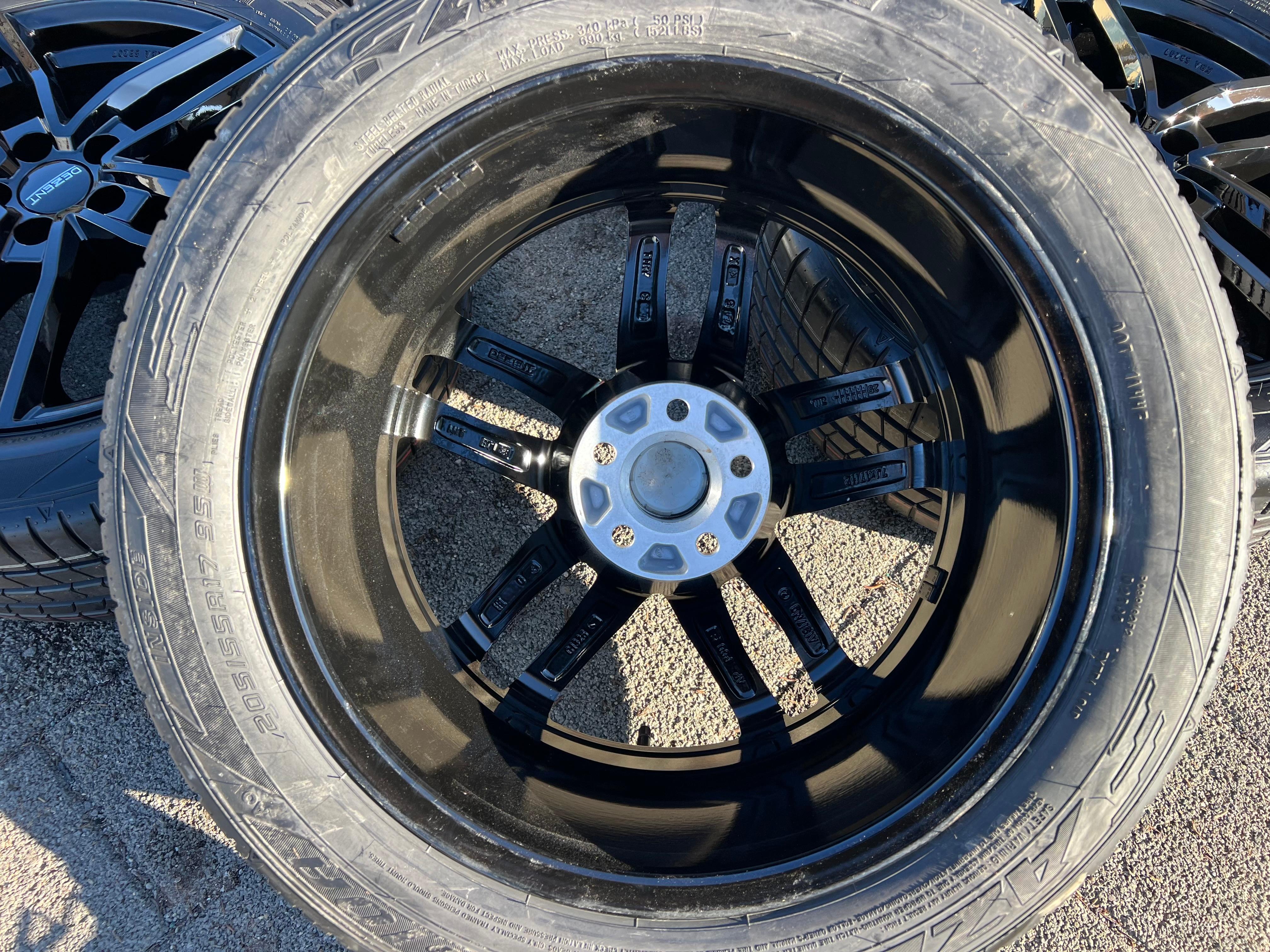 Cerchi estivi ALU da 17" per Audi A1, City Carver, Seat Arona, Ibiza, Skoda Kamiq, Scala, VW T-Cross e Taigo