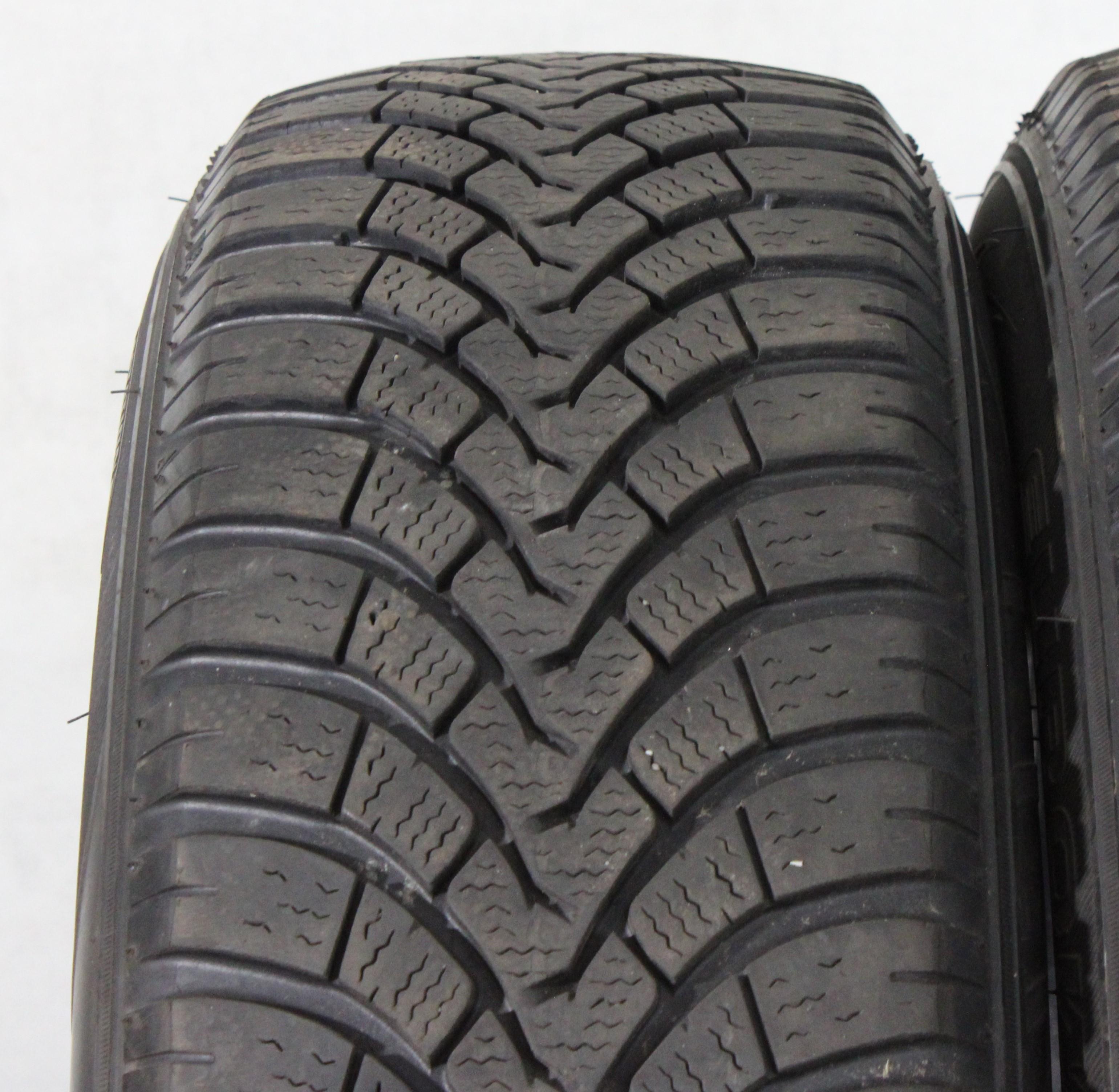 2 x 175/65R14 82T Winterreifen Falken Eurowinter HS01 1x5-5,5mm/1x6mm 2019/2021