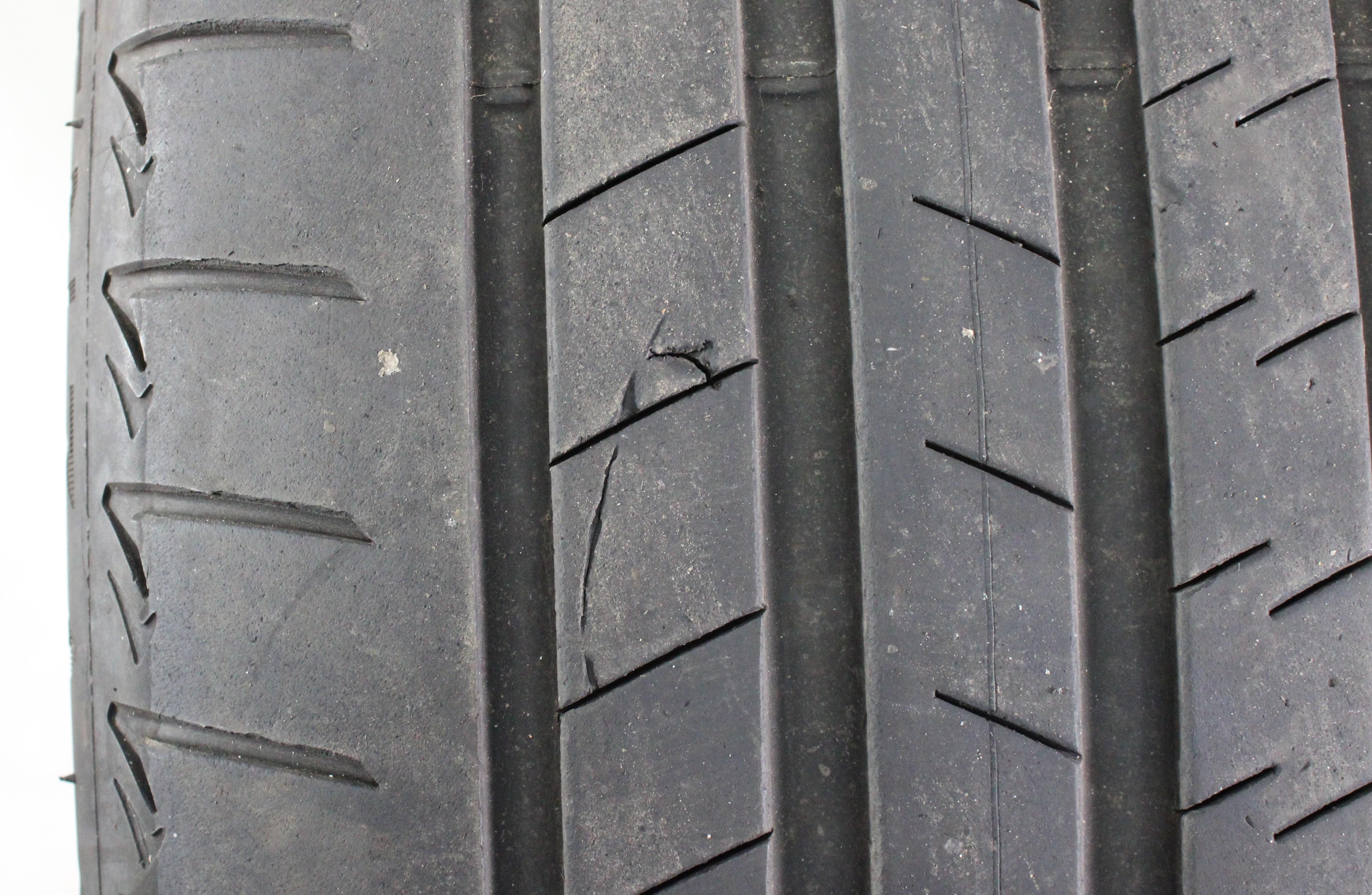 2 x 245/45R20 103W 2 x 275/40R20 106W Sommerreifen Bridgestone Alenza 001 Runflat 5mm 2020 *