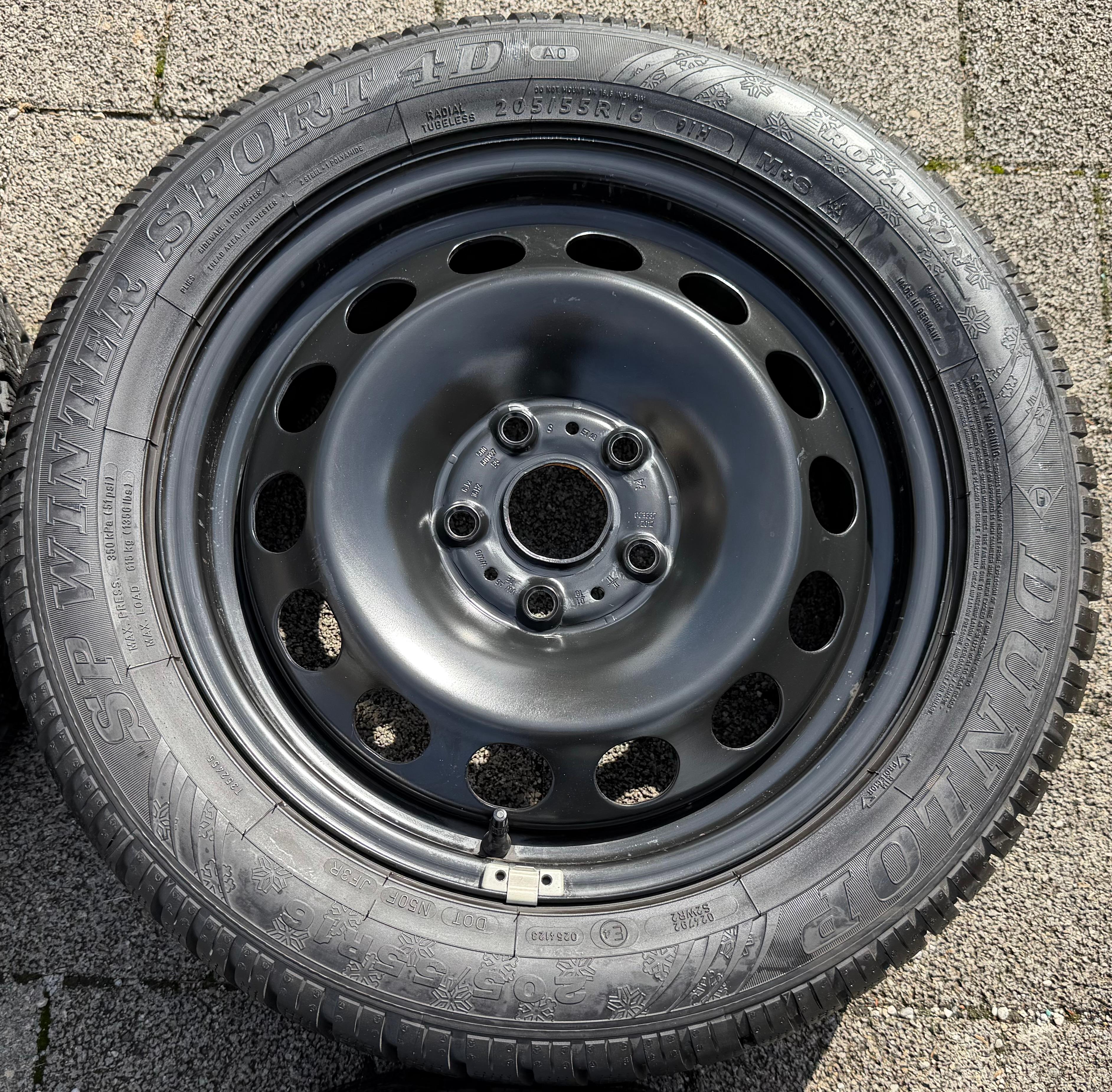 4 Winterräder VW Golf 7 Audi A3 8V Seat Leon 5F Skoda Octavia 5E 205/55R16 91H Dunlop