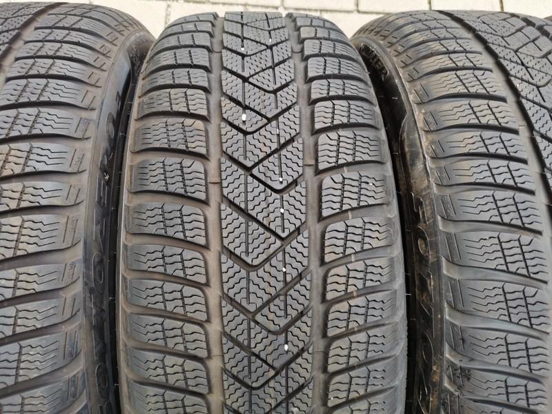 4 x 225/45R19 96V Winterreifen Pirelli Sottozero 3 Runflat 7,5mm 2020