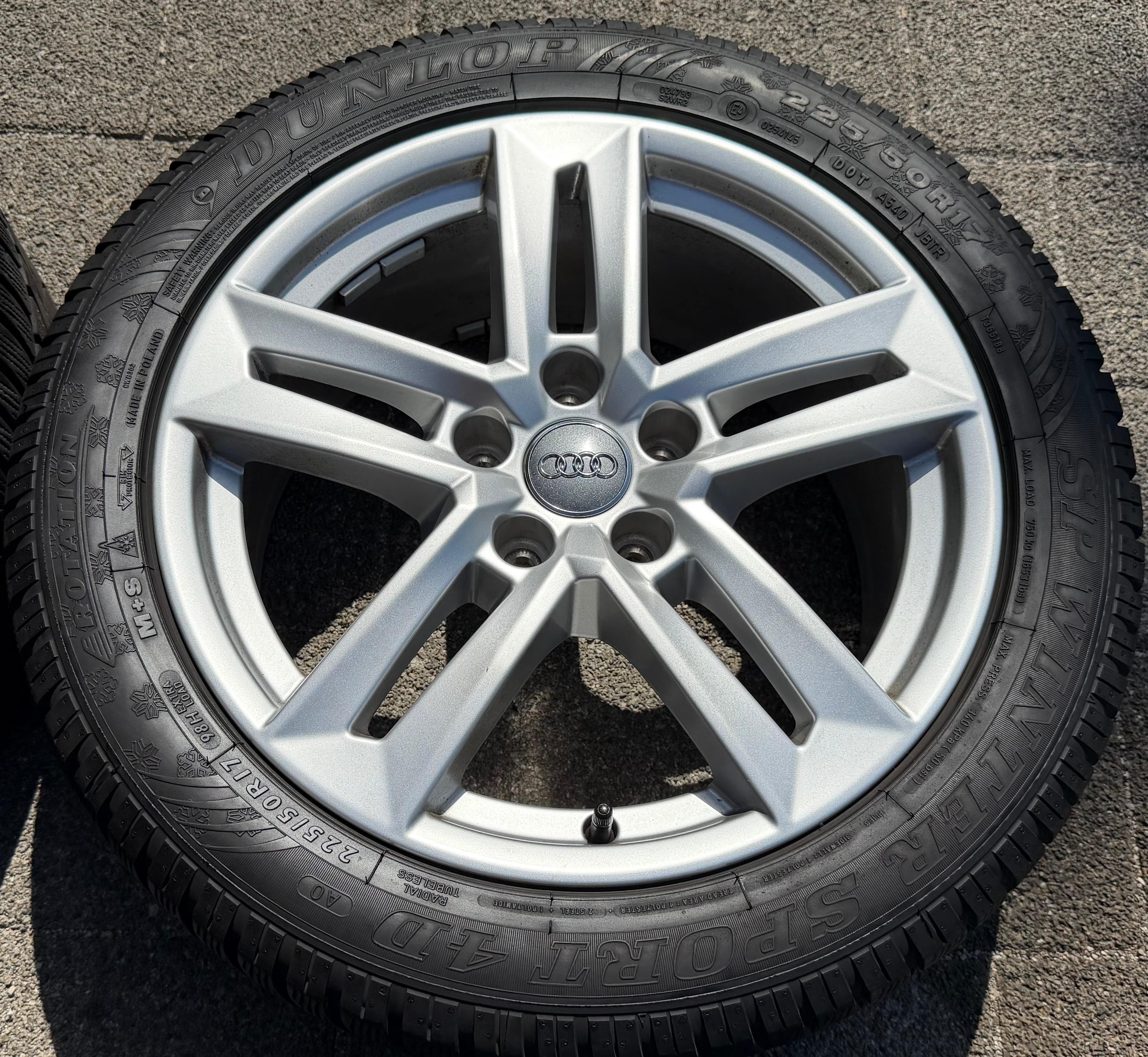 4 Original 17" Alufelgen Audi A4 8W B9 8W0601025P 7x17 ET42 Felgen