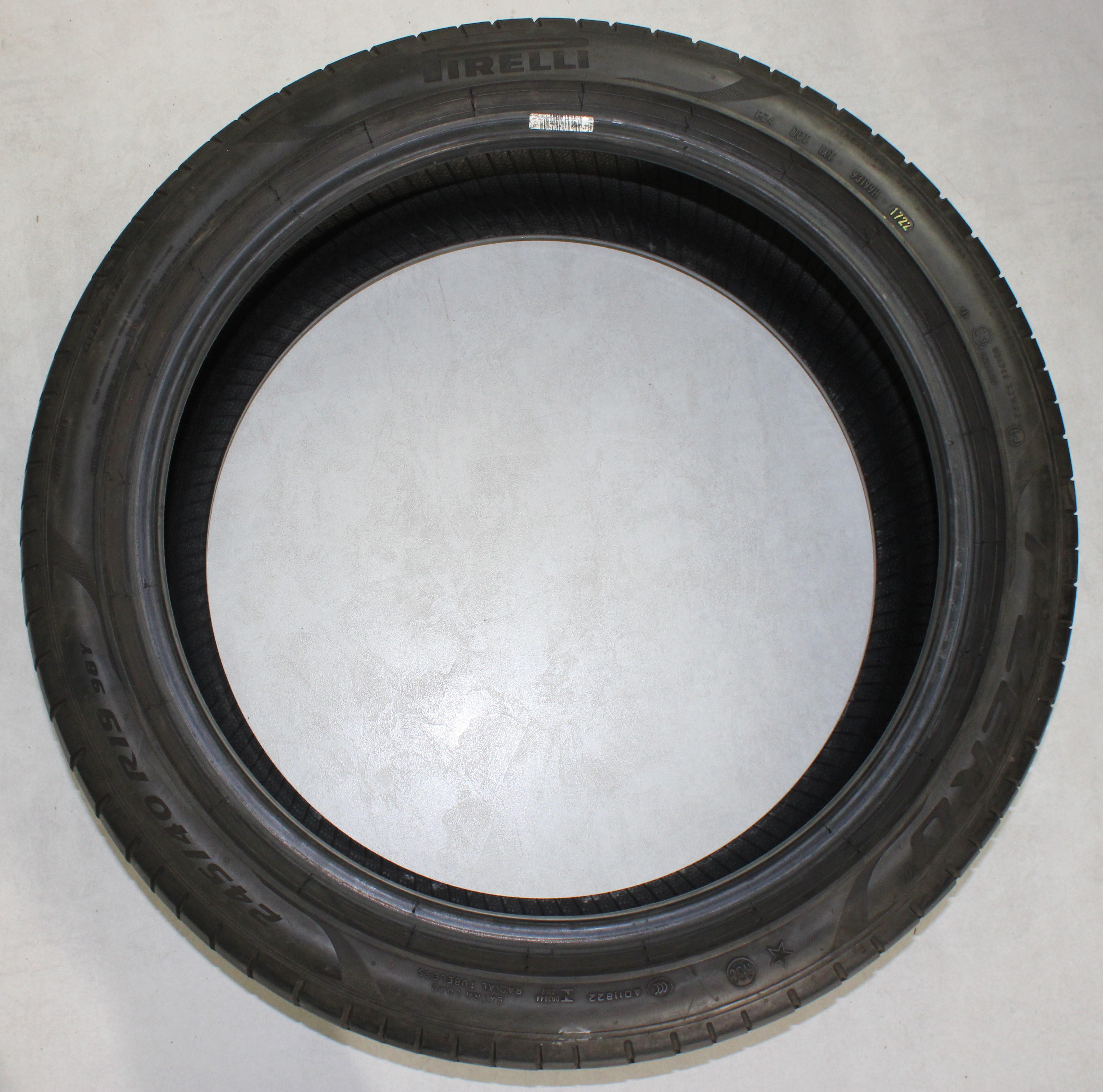 1 x 245/40R19 98Y Sommerreifen Pirelli Pzero * Runflat 5-5,5mm 2022