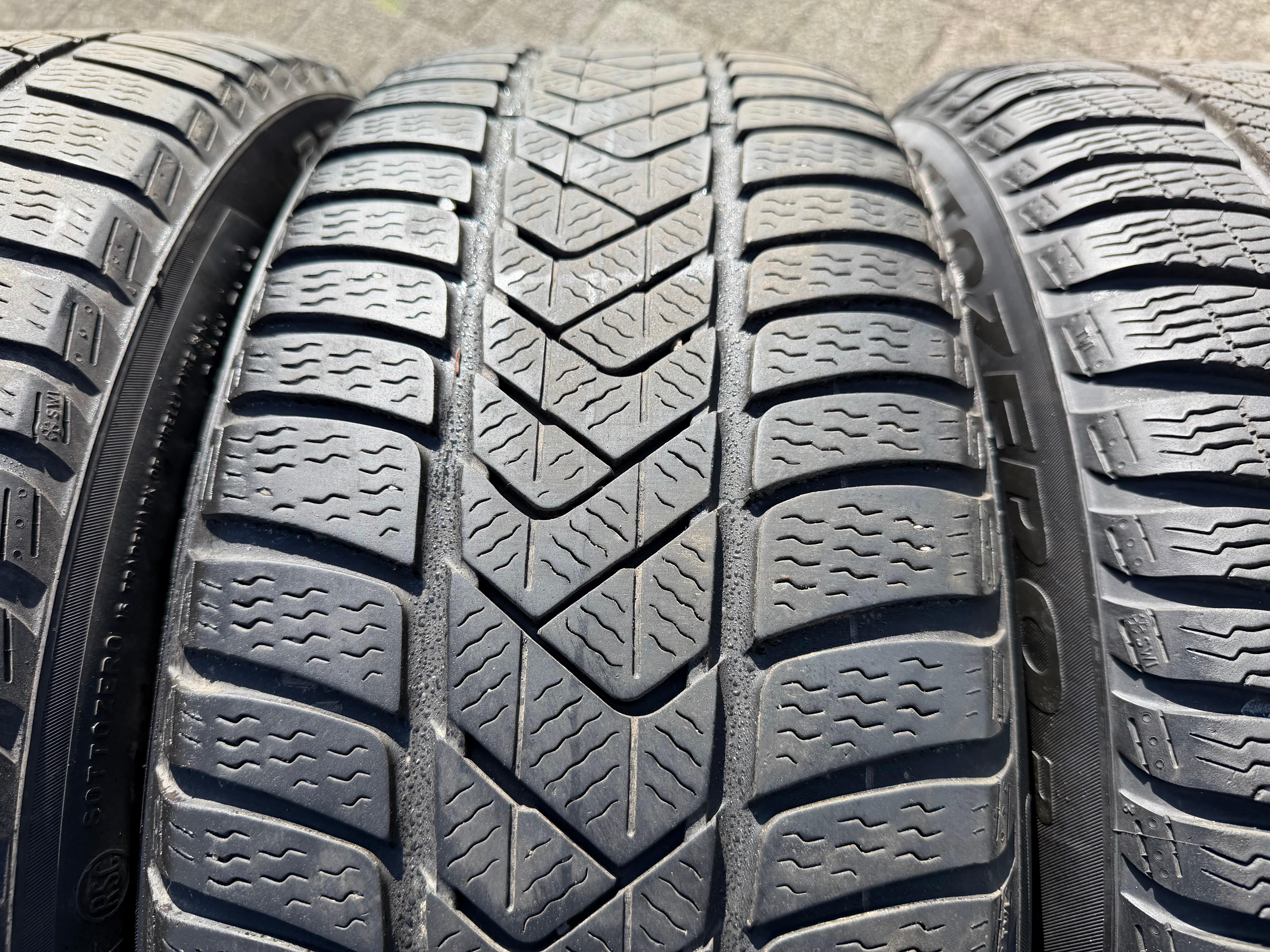 4 ORIGINAL 18" ALU WINTERRÄDER MINI COUNTRYMAN F60 225/50R18 95H 6888852 FREIHAU