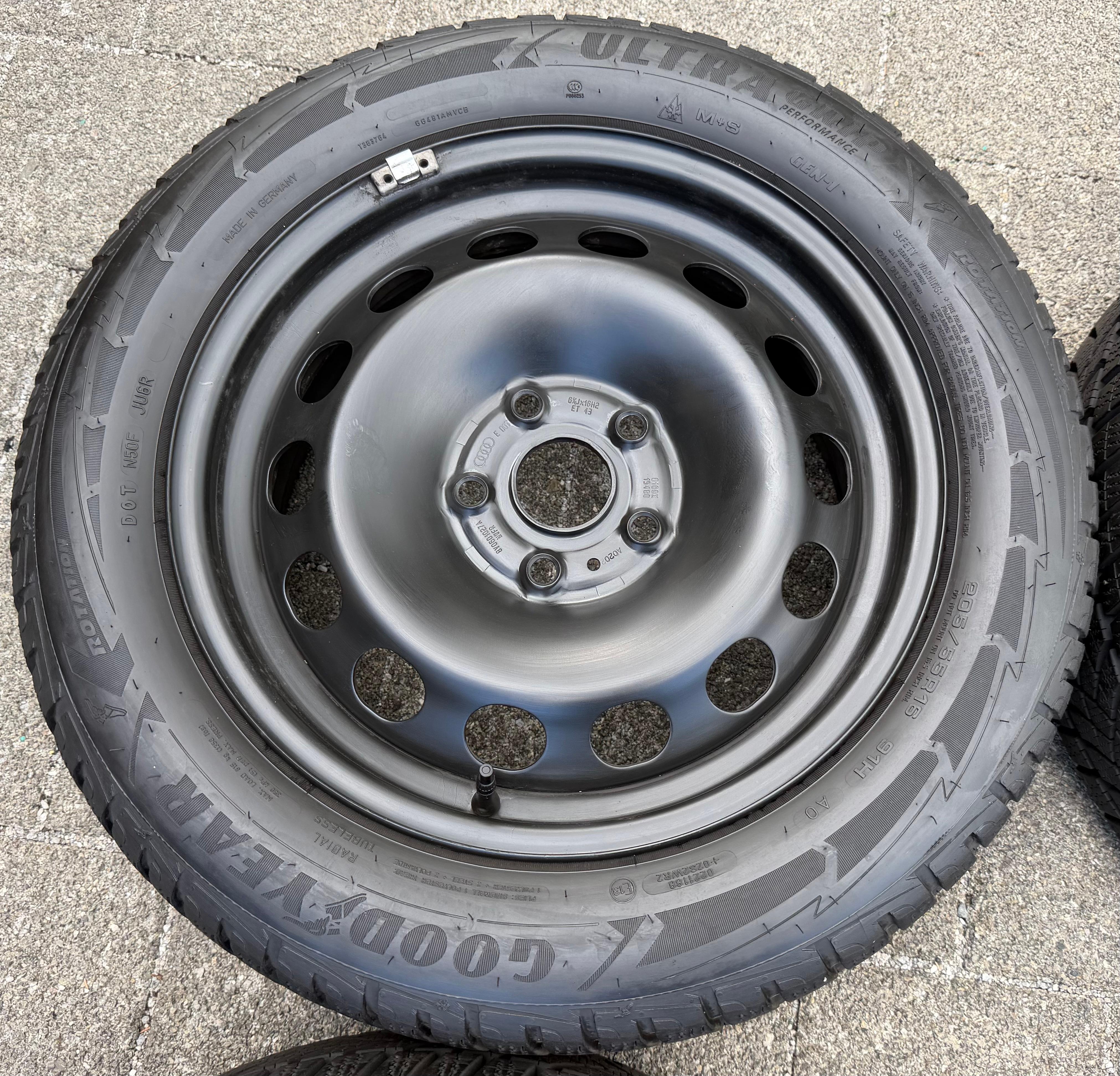 4 Winterräder Audi A3 8V Sportback Cabrio  205/55R16 91H Goodyear 8V0601027A