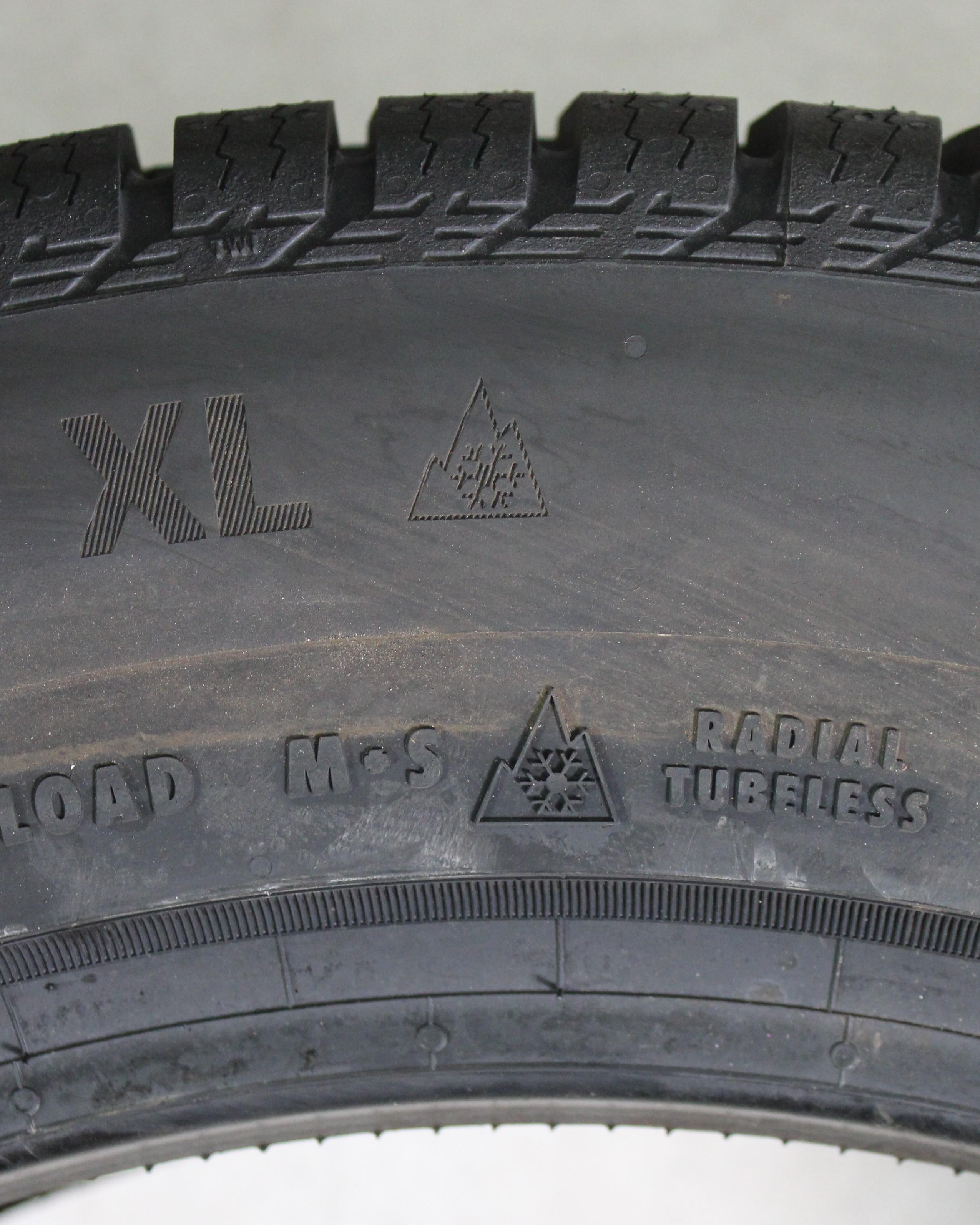 4 x 225/55R18 102H Winterreifen Continental Winter Contact TS860S MO Volles Profil 2022 *