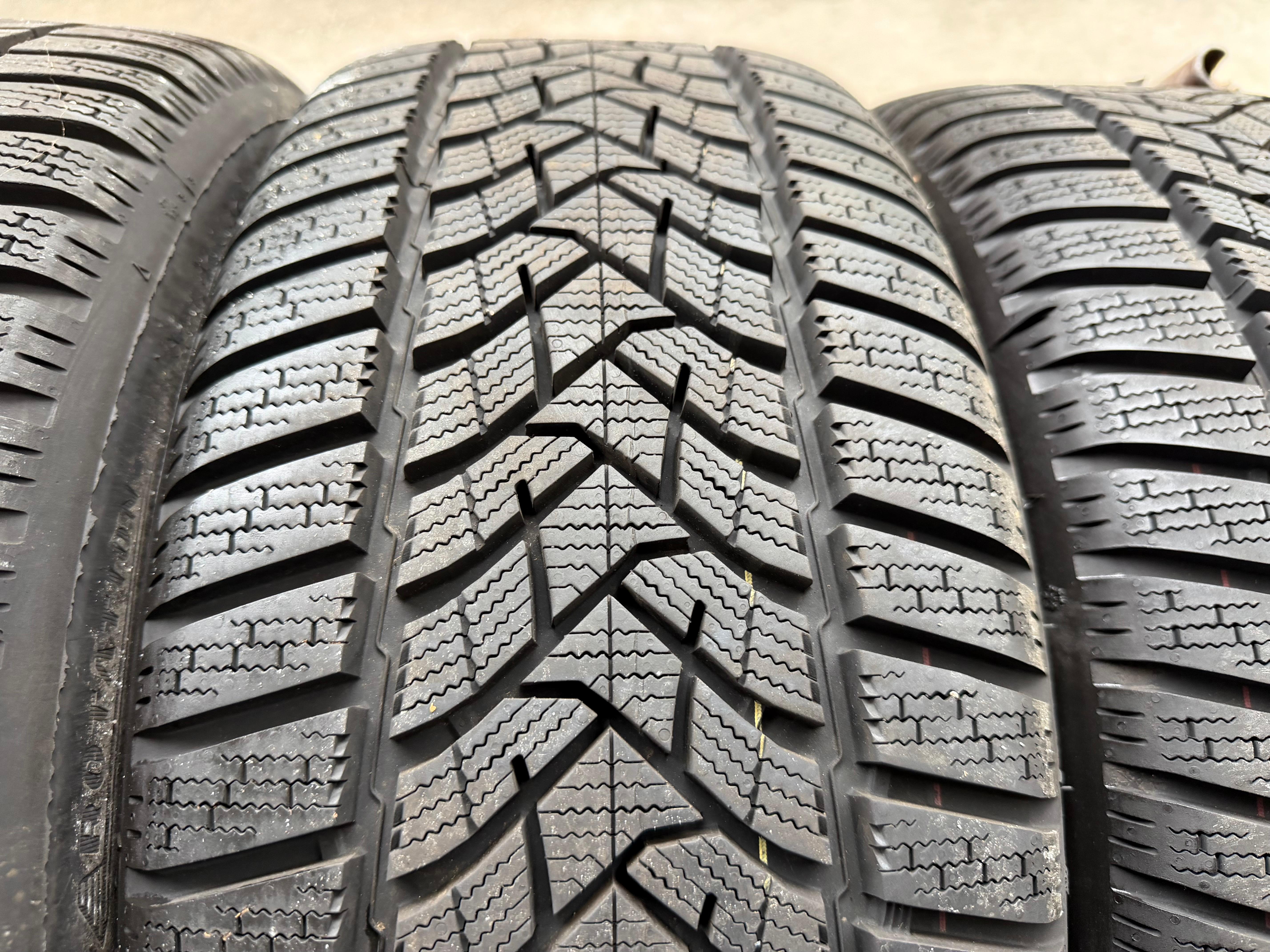 4 Original 17" Alu Winterräder Audi A4 B9 8W 8W0601025P 225/50R17 98H Dunlop