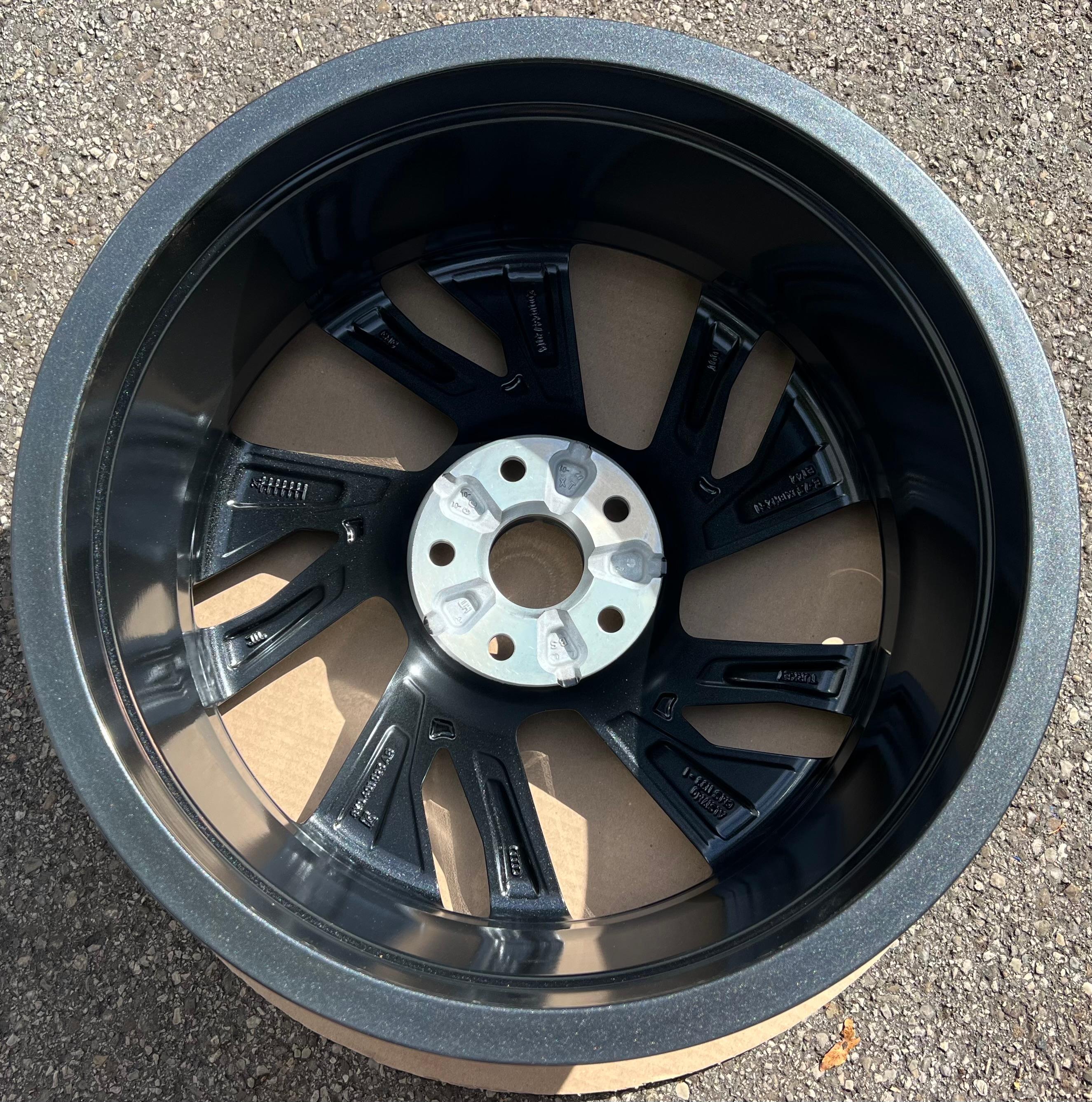 4 ORIGINAL 18" ALUFELGEN FELGEN AUDI A3 S3 8Y 8Y0601025AB 7,5x18 ET42 FREIHAUS