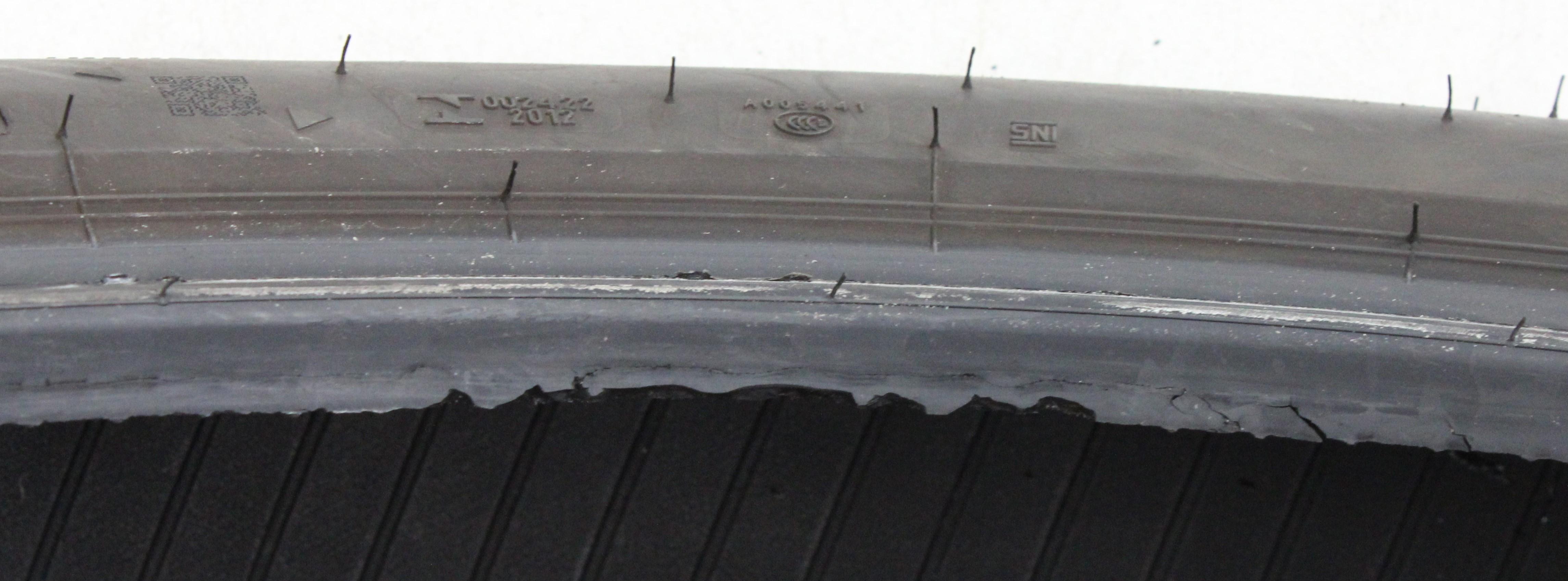 4 pneus d'été Bridgestone Turanza T005 225/50R17 98Y * 6-6,5 mm 2020