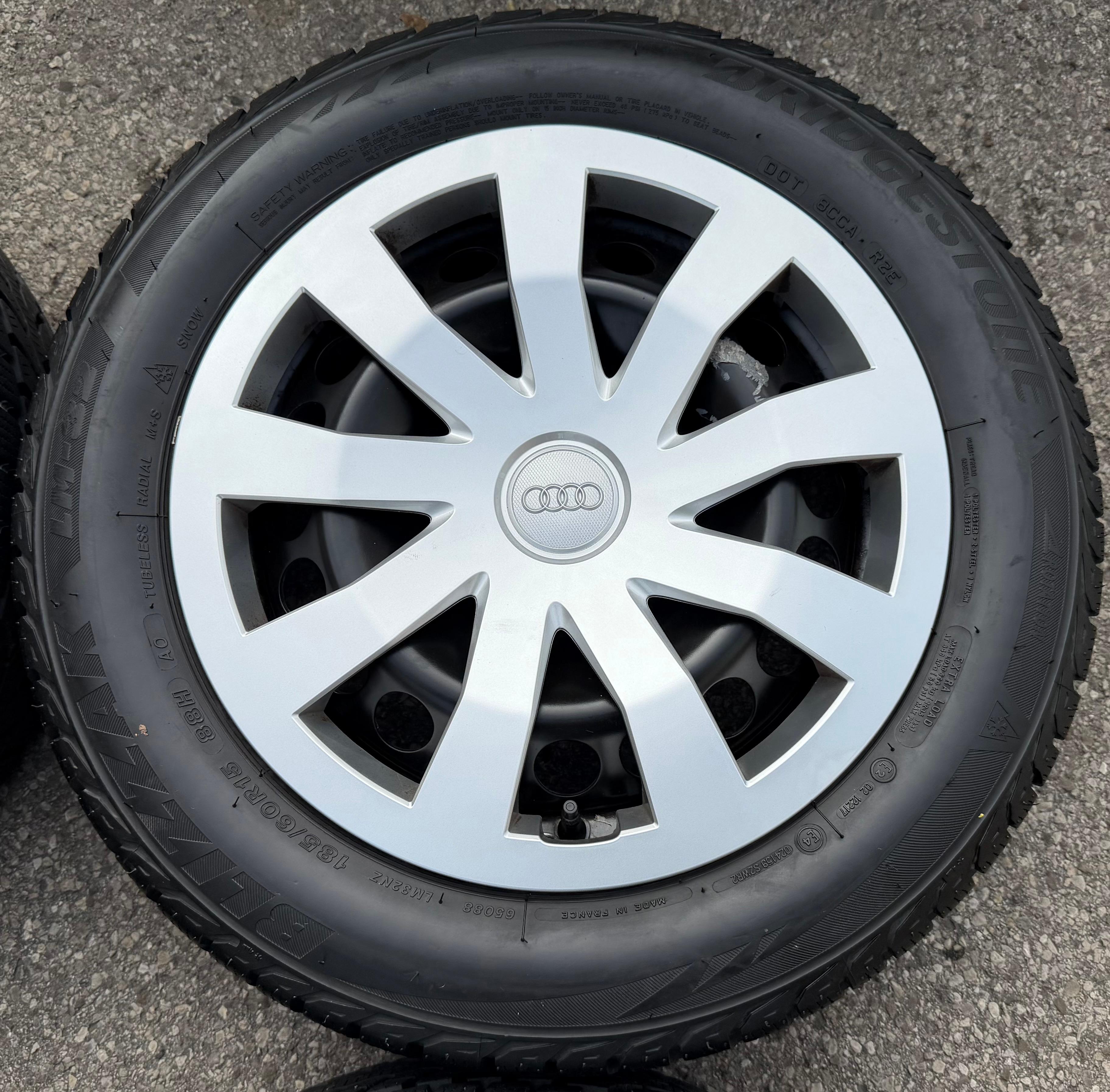 4 roues hiver Audi A1 8X 8X0601027C 185/60R15 88H pneus hiver Bridgestone
