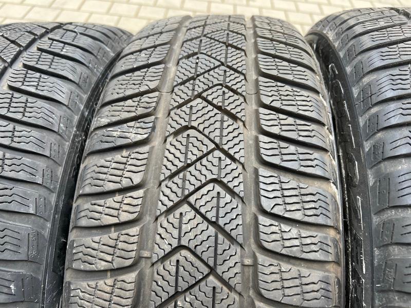 4 x 225/45R19 96V Winterreifen Pirelli Sottozero 3 Runflat 2x 7mm und 2x 6-6,5mm 2020 Freihaus