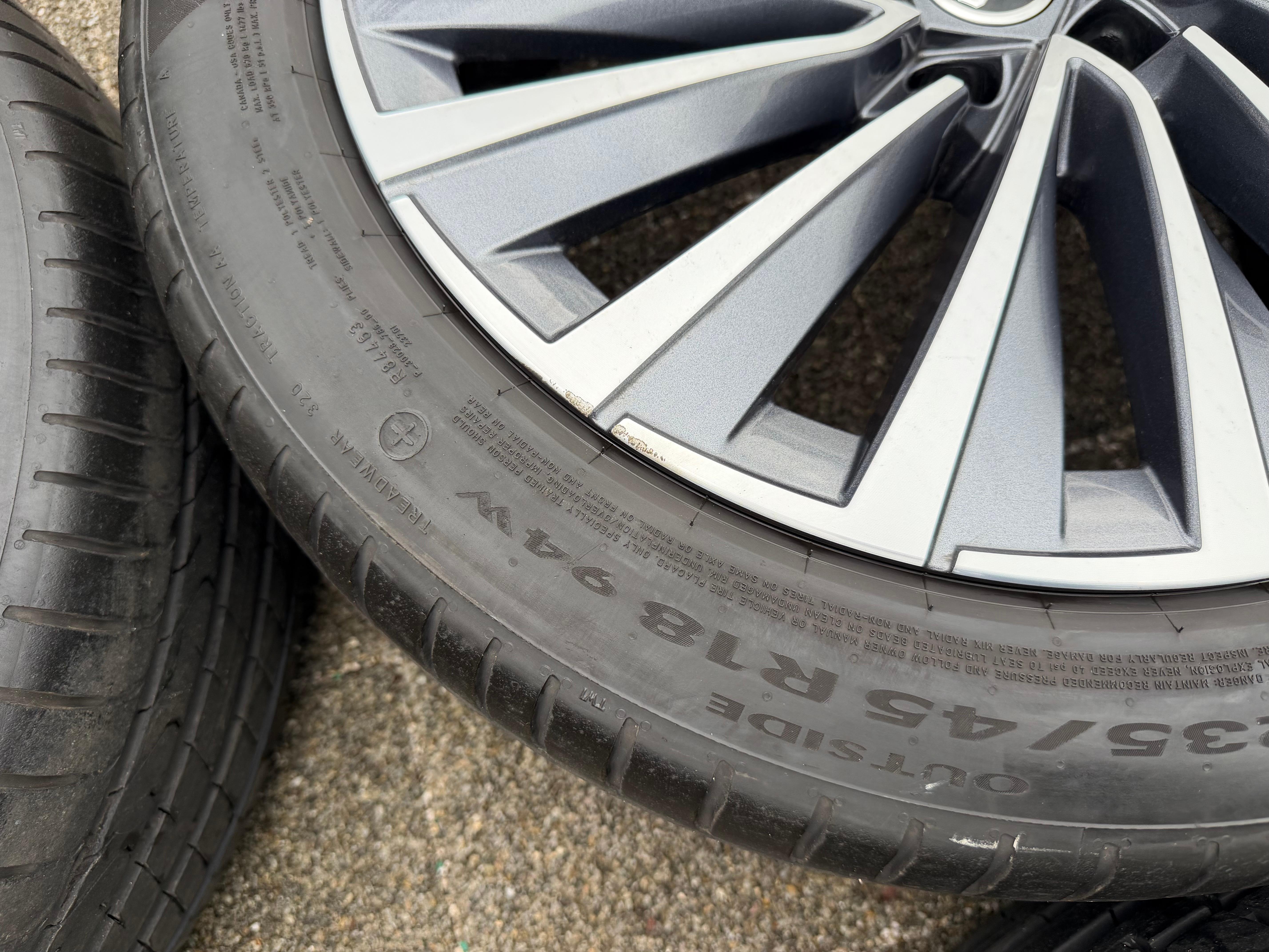 4 ruote estive originali in lega da 18" per Skoda Superb IV 4 B9 3P0601025F 235/45R18 94W