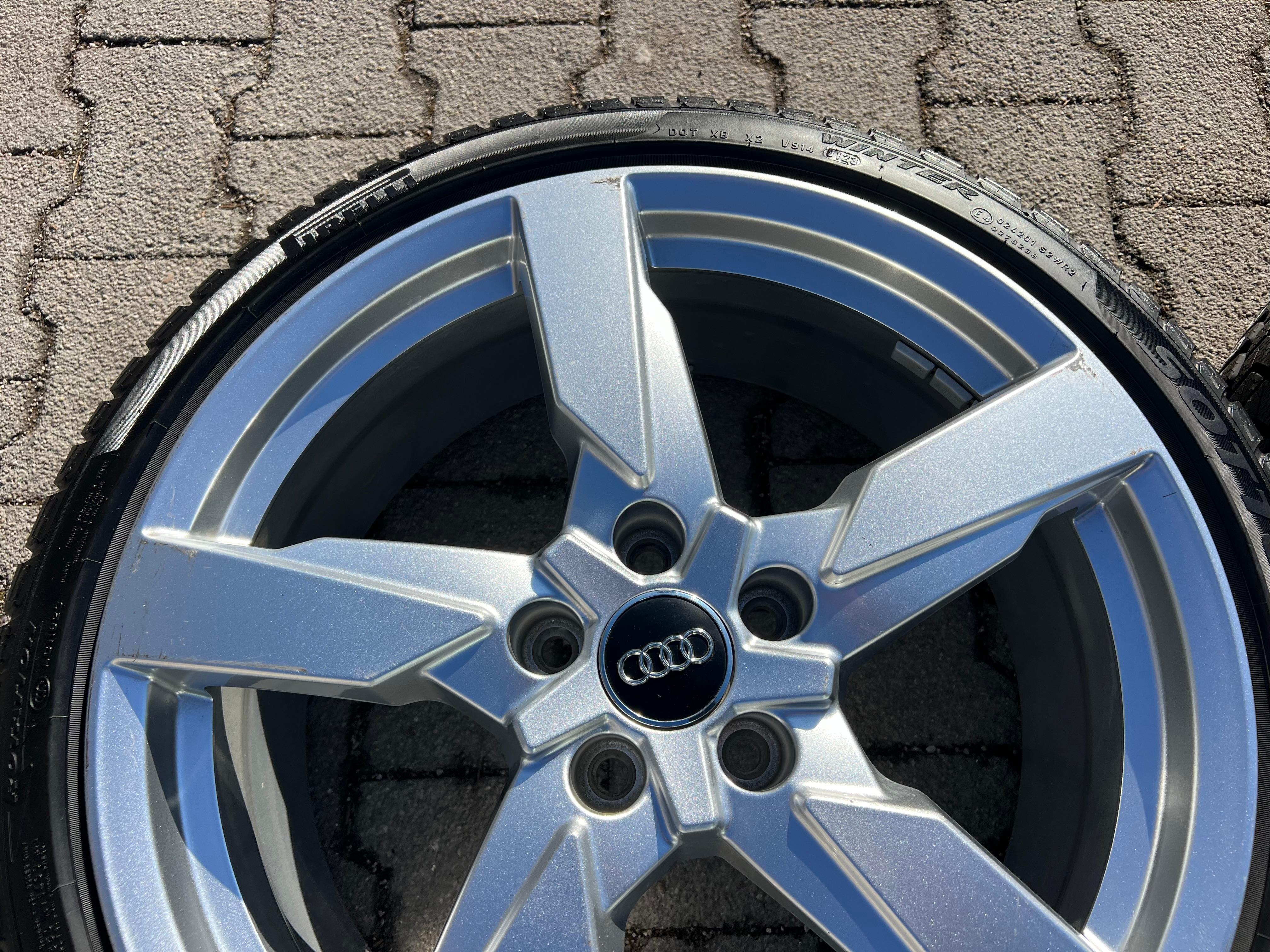 4 ORIGINAL 19" ALU WINTERRÄDER AUDI TT TTS 8S 8S0601025AG 225/40R19 93V PIRELLI