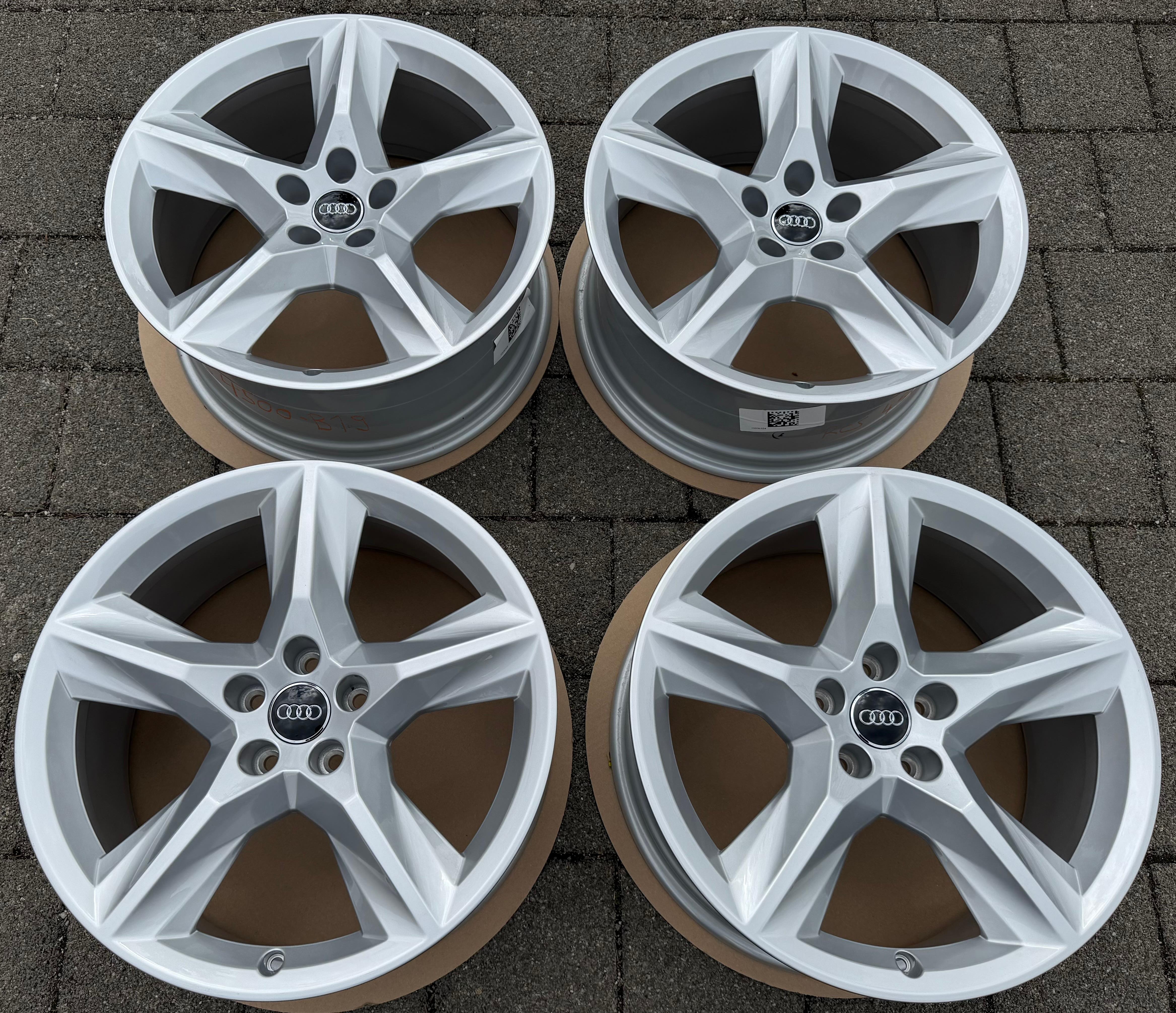 4 ORIGINAL 19" ALUFELGEN AUDI Q7 4M 4M0601025AC 8,5x19 ET28 FREIHAUS